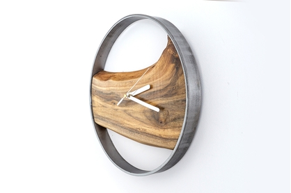 Dřevěné nástěnné hodiny KAYU 10 Ořech v Loft stylu - ocel - 31 cm