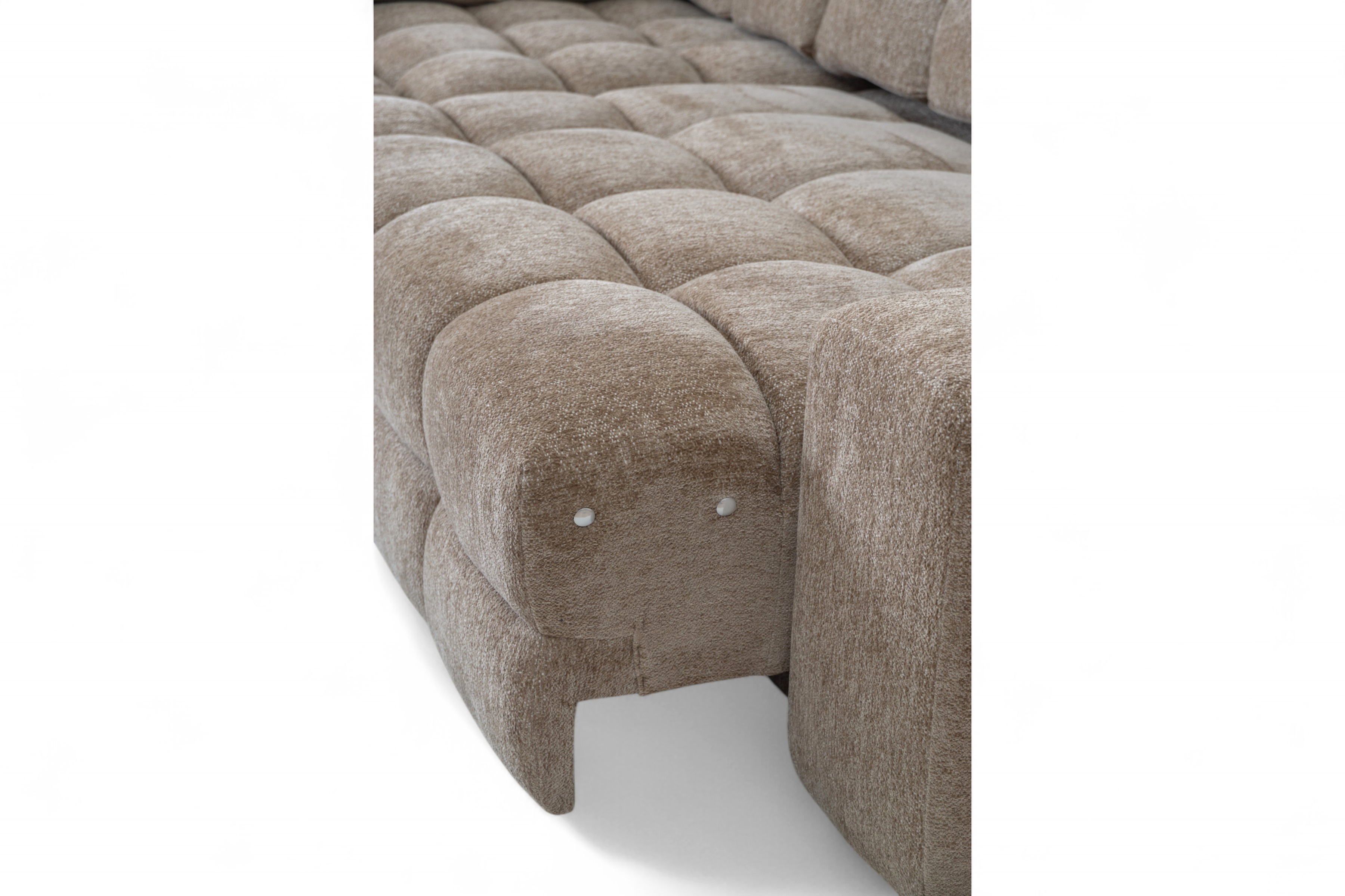 Rohová sedací souprava Magnelio Prestige L s elektrickým výsuvem levá – béžová boucle Raven 34  Rohová sedací souprava Magnelio Prestige L z elektricky wysuwanym sedadlem levá - béžová boucle Raven 34 