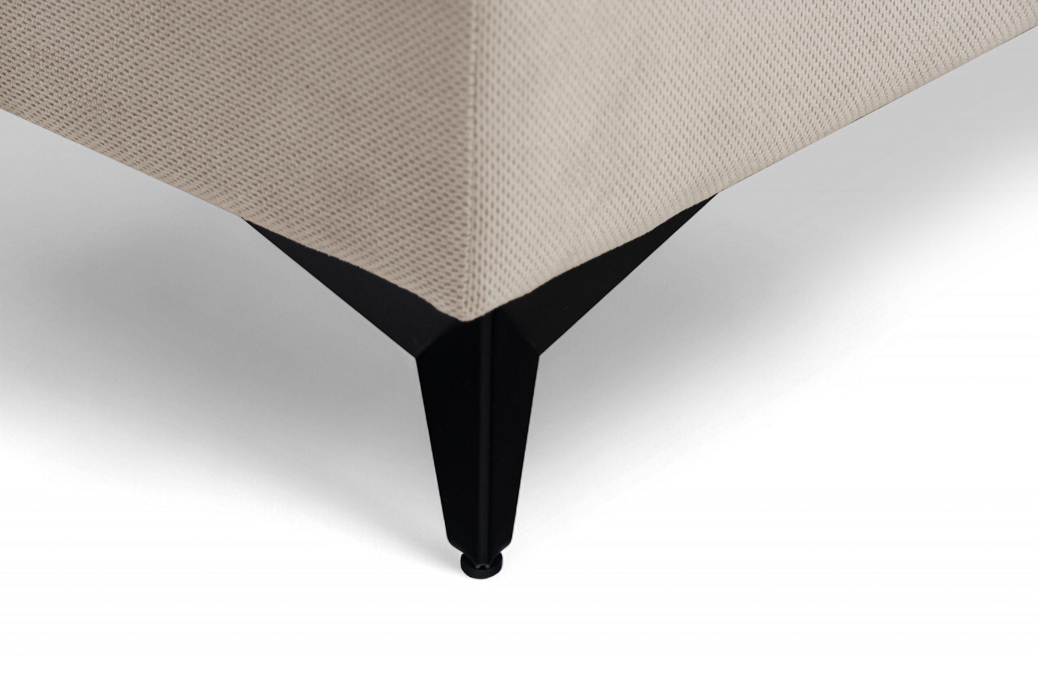 Rozkladacia rohová sedacia súprava Monrose Mini ľavá - béžový plyš Pretty 03  Rohová sedacia súprava Monrose L II s funkciou spánku Ľavá strana - béžový plusz Pretty 03 