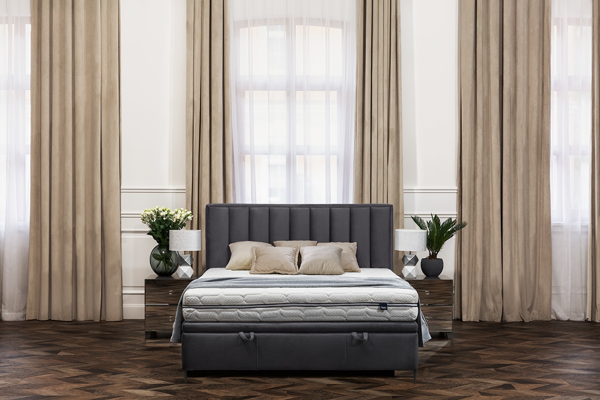 Posteľ do spálne s čalúneným roštom a úložným priestorom Misel - 160x200, Nohy čierny  posteľ do spálne z wysokim wezglowiem 
