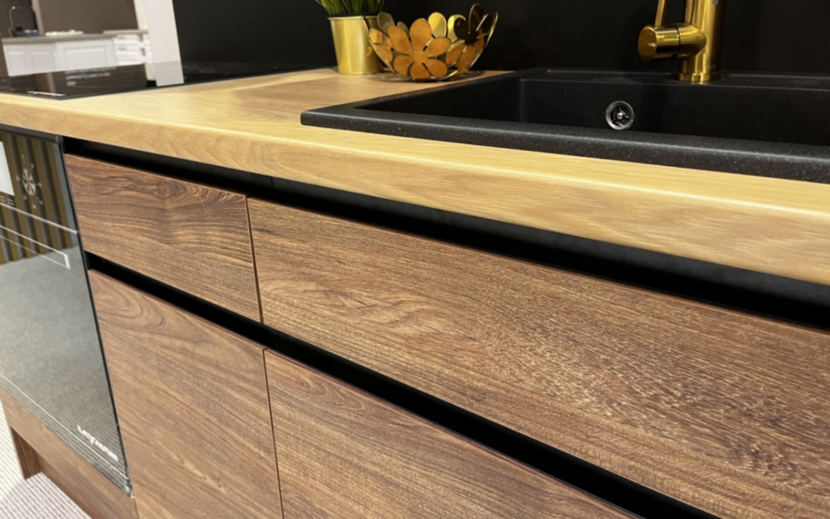 Spodní kuchyňská skříňka Campari ZKM60 s krytem pro vestavbu kompaktní trouby skříňka kuchyňská spodní Campari ZKM60 z maskownica pro zabudowy piekarnika kompaktowego 