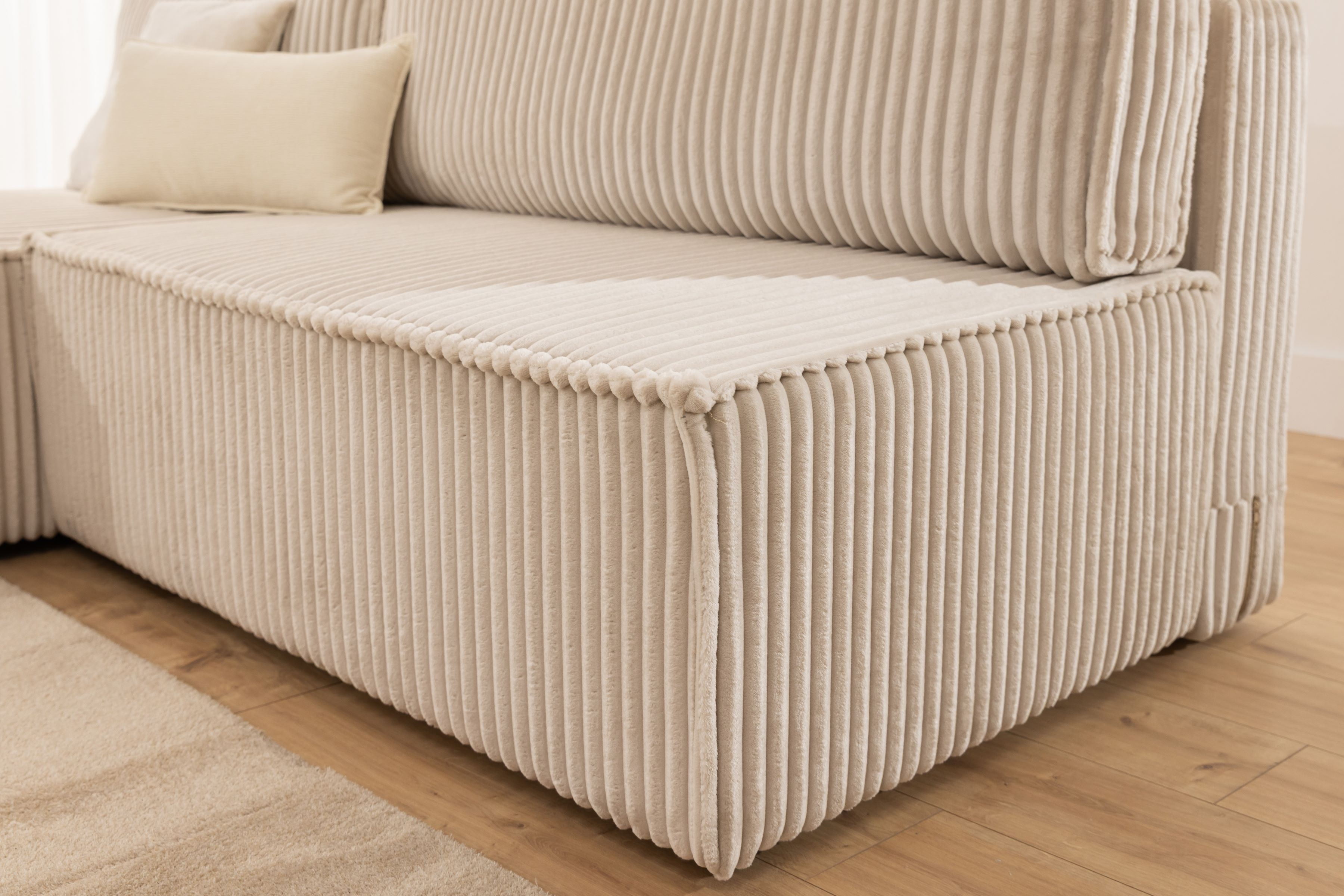 Rohová sedacia súprava Solvero Mini ľavá s funkciou spania - svetlobéžový plyš Tilia 01 Rohová sedacia súprava Solvero Mini s funkciou spánku Ľavá strana - Krémový MENČESTER Tilia 01