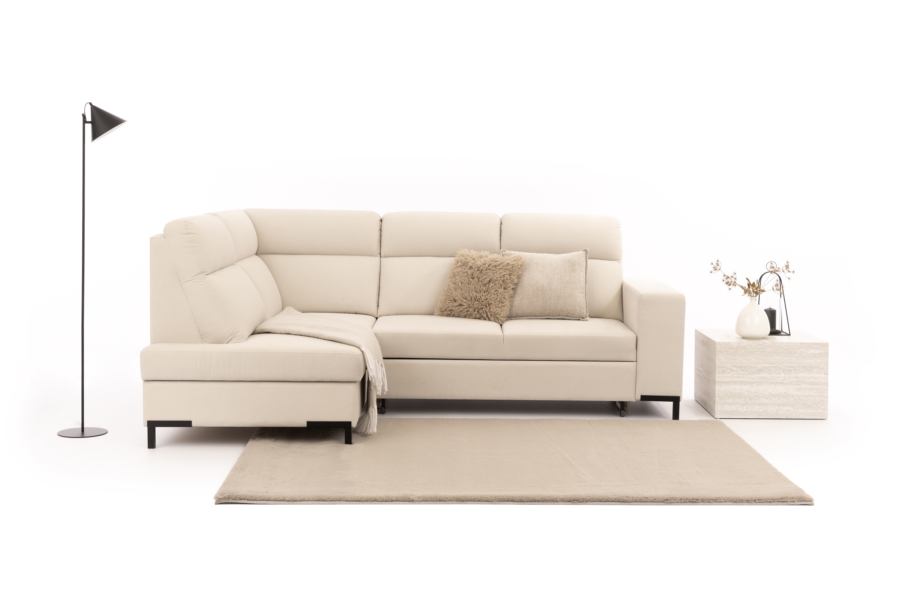 Rohová pohovka Loario L levostranná se širokým bokem - krémová látka Sand 03 Rohová sedací souprava Loario L levá z szerokim bokiem - Sand 03