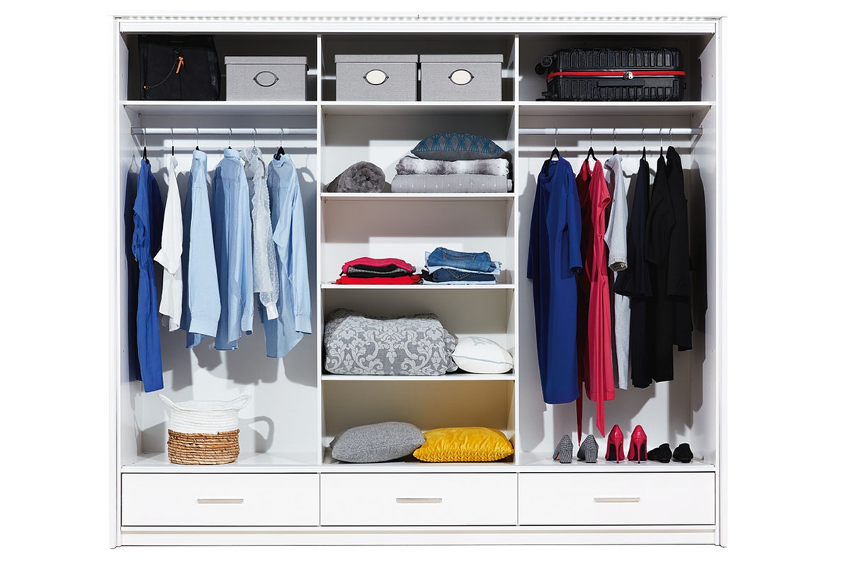 Skříň Marsylia 250 cm - černý lesk / zrcadlo skříň Marsylia wnetrze