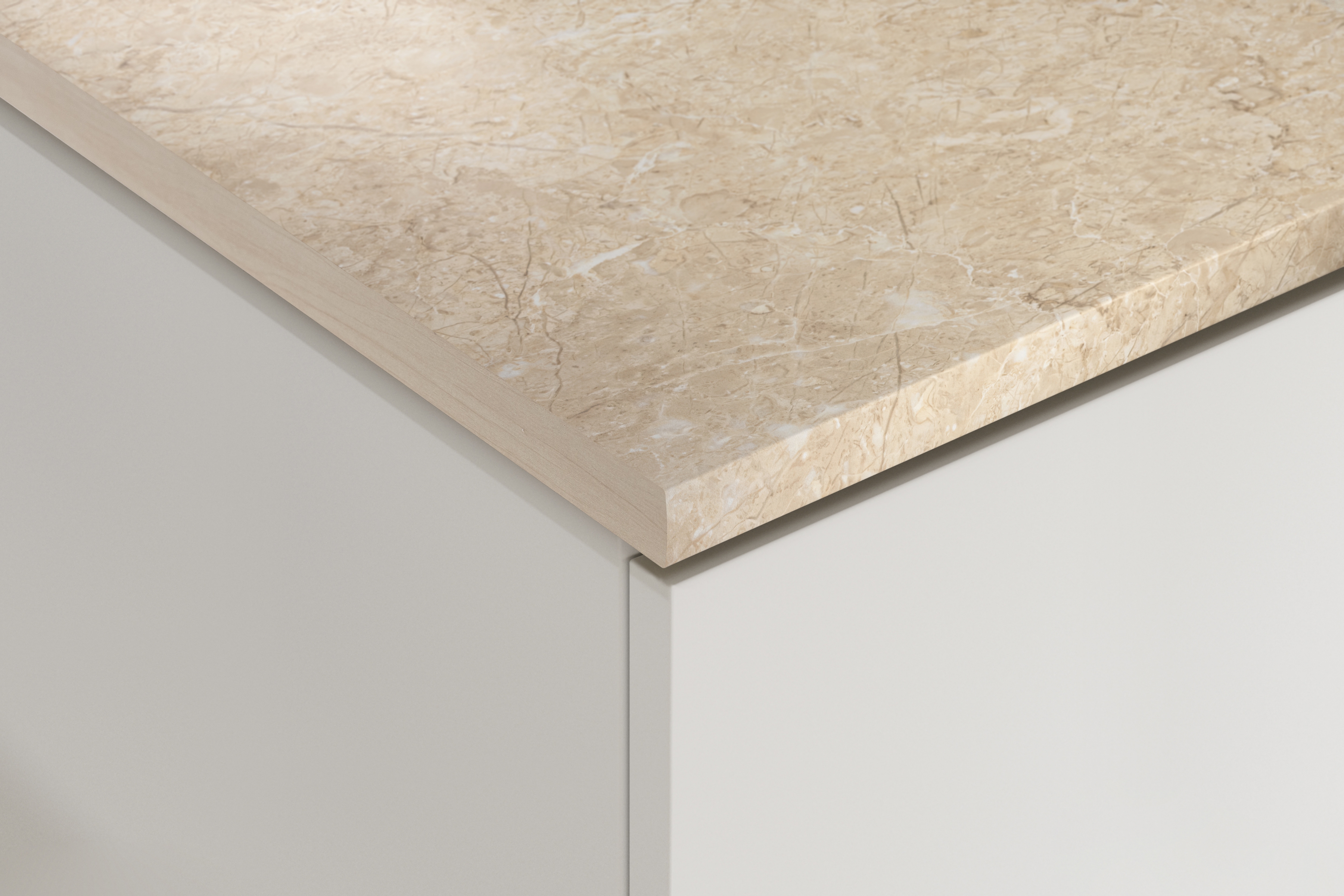 Kuchyňská pracovní deska Gala 2,8 cm - mramor béžová Deska Beige Royal Marble 28mm - Gala Nábytek