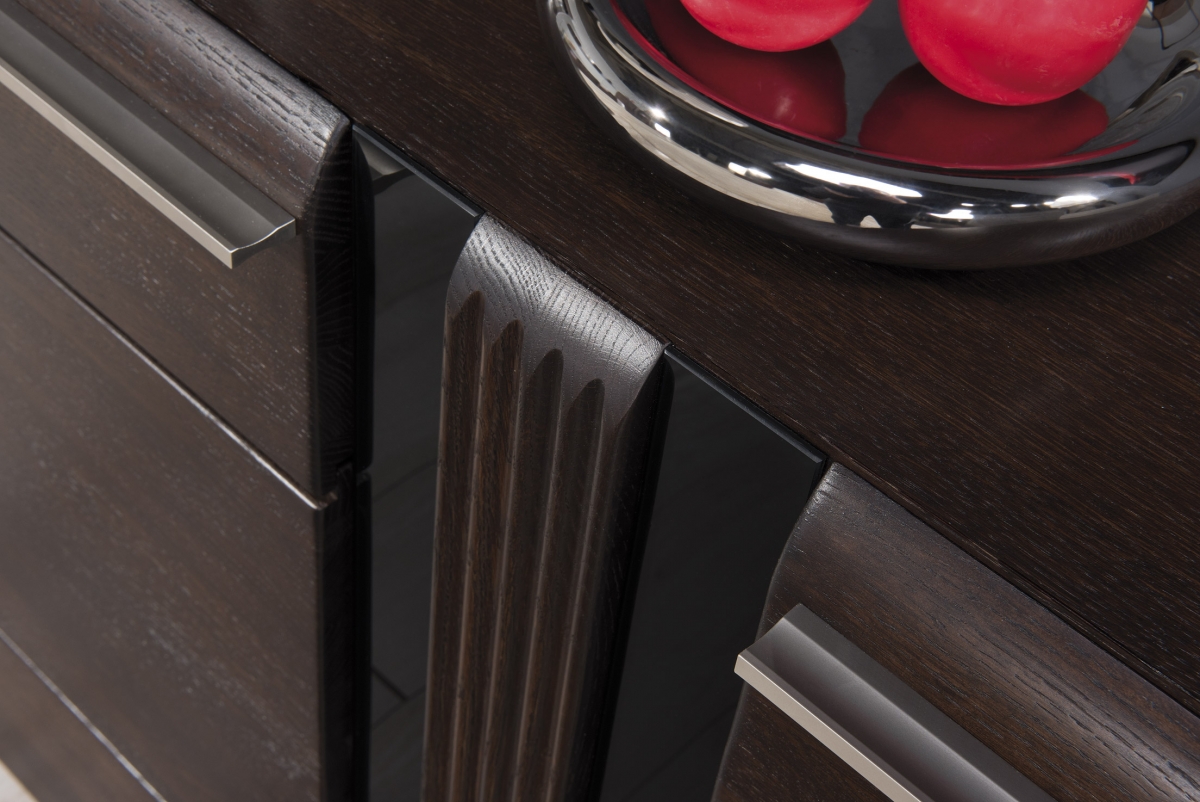 Kredenc Porti 45 - dub čokoládový dřevěná Komoda Porti 45 třídveřová 160 cm - dub czekoladowy