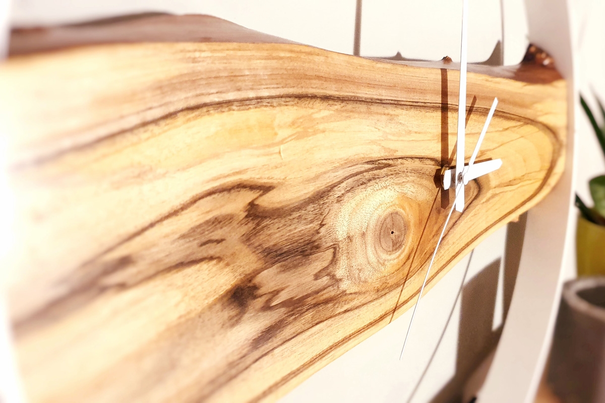 Dřevěné nástěnné hodiny Kayu 15 50 cm - ořech / bílá  Dřevěné nástěnné hodiny