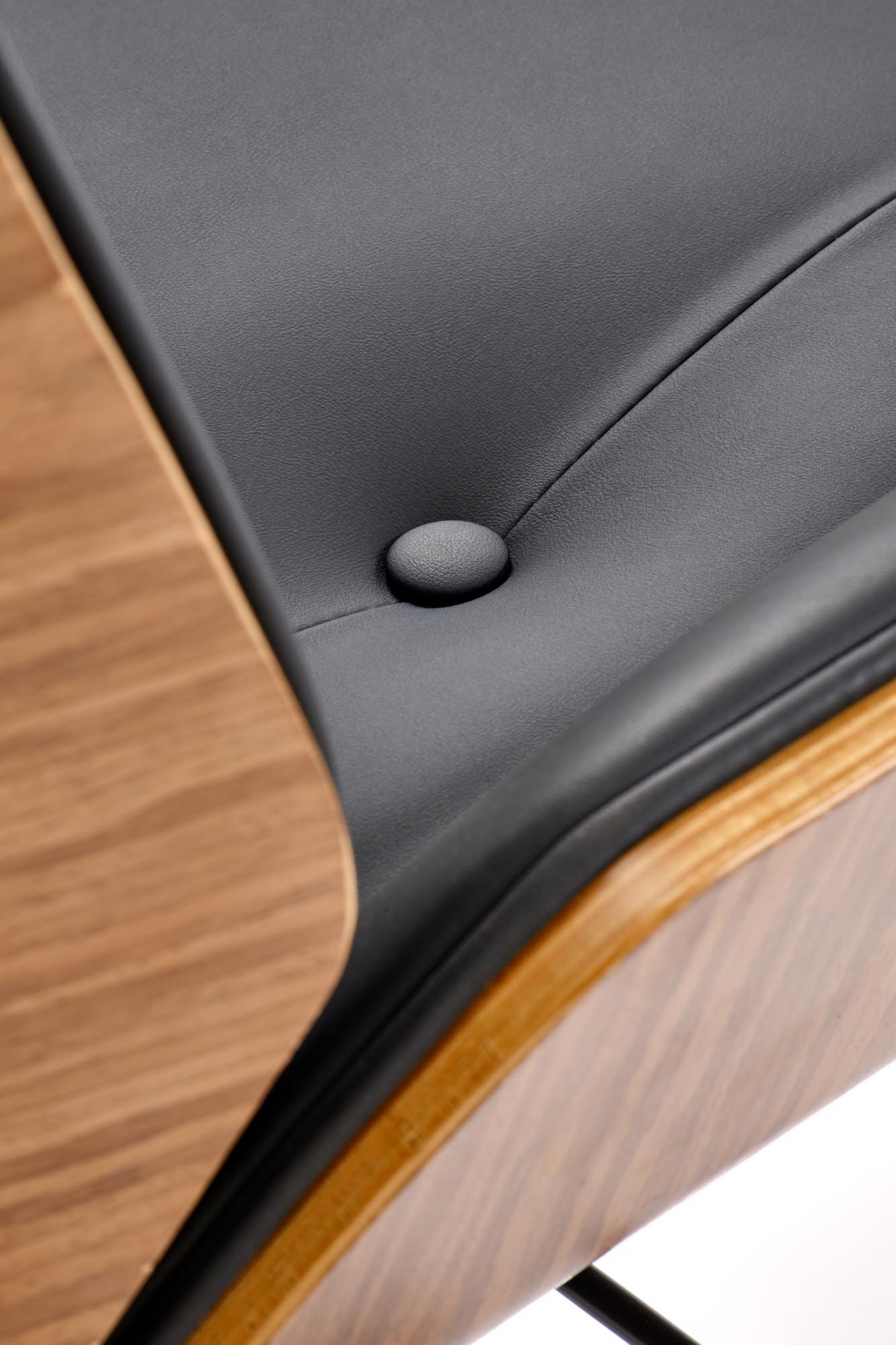 Kancelárska stolička Benaro - orech / čierna Kreslo kancelárske Benaro otočna - orech / čierny 