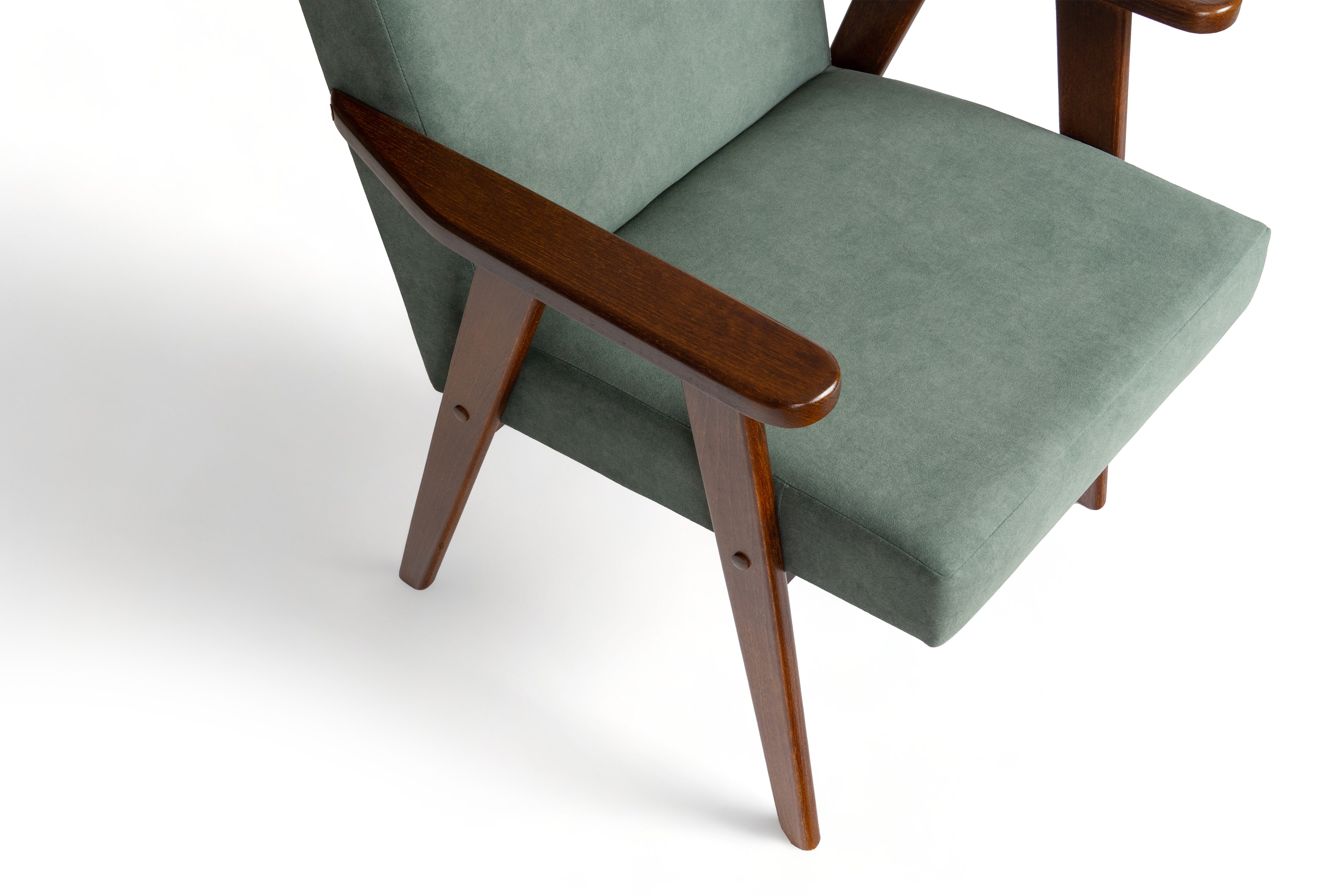 Klubové kreslo PRL II Kreslo Klubový PRL II 