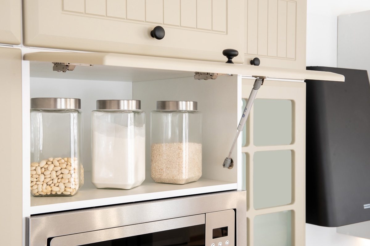 Závěsná digestořová skříňka Irma W90 OKGR přední část coffee mat