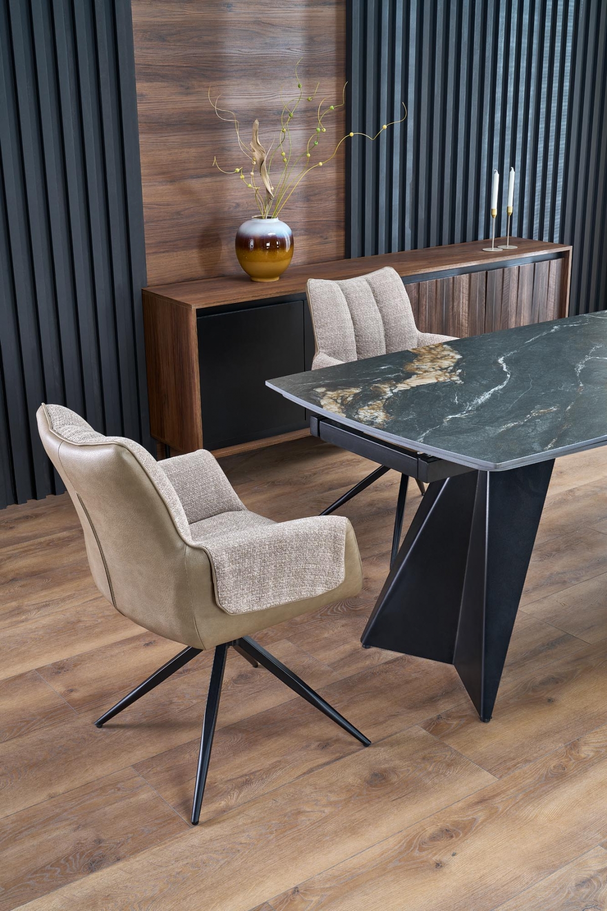 Otočená čalúnená stolička Denaro - hnedá K579 Stolička Hnedý (1p=2szt)