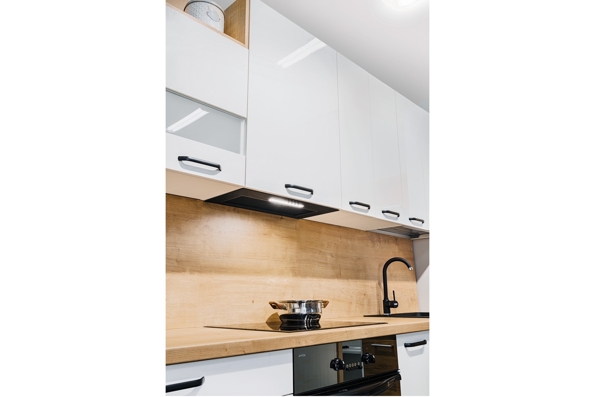 KAMMONO P4 W60.1/P1 - závesná skrinka s digestorom Skrinka z wbudowanym okapem 