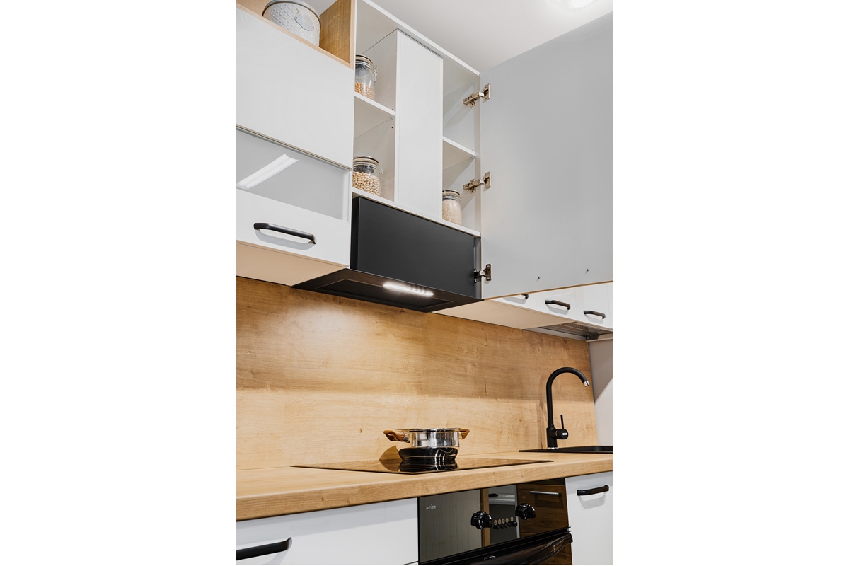 Závěsná skříňka KAMMONO P4 WP3C60.1/71 s odkapávačem Skříňka z ukrytym okapem 