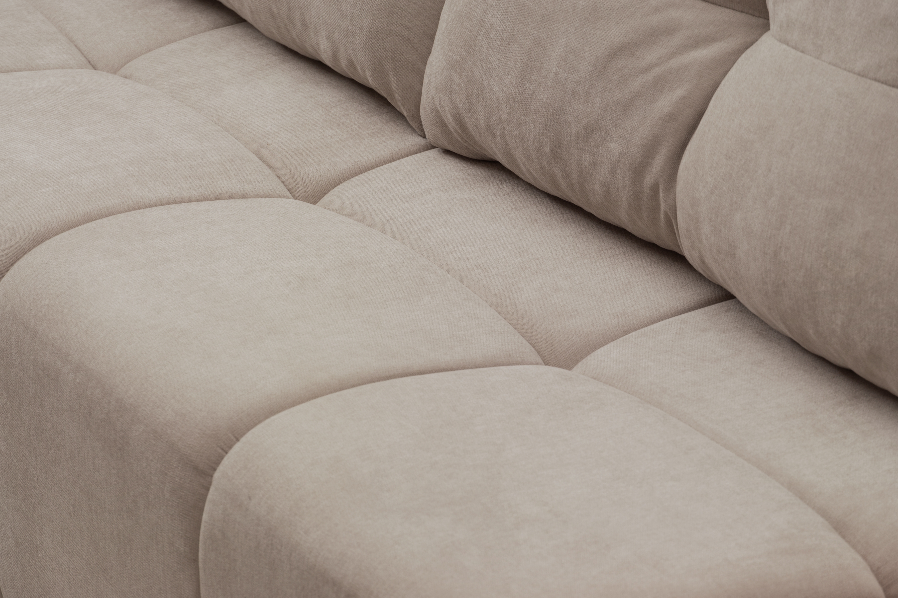 Rozkladacia pohovka Natario s úložným priestorom – tmavobéžový šenil Wind 11 Pohovka Natario rozkladana S vnútorným úložným priestorom- tmavý béžový šenil Wind 11