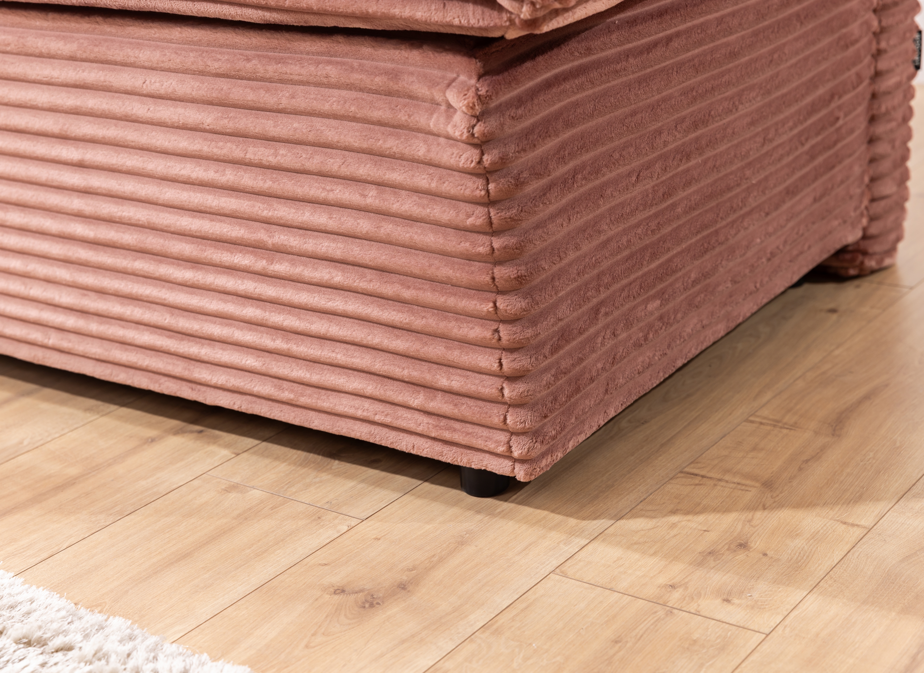 Rozkládací pohovka Firioza s úložným prostorem – růžová Tilia 62 Pohovka rozkladana Firioza s úložným prostorem- Růžová plusz Tilia 62