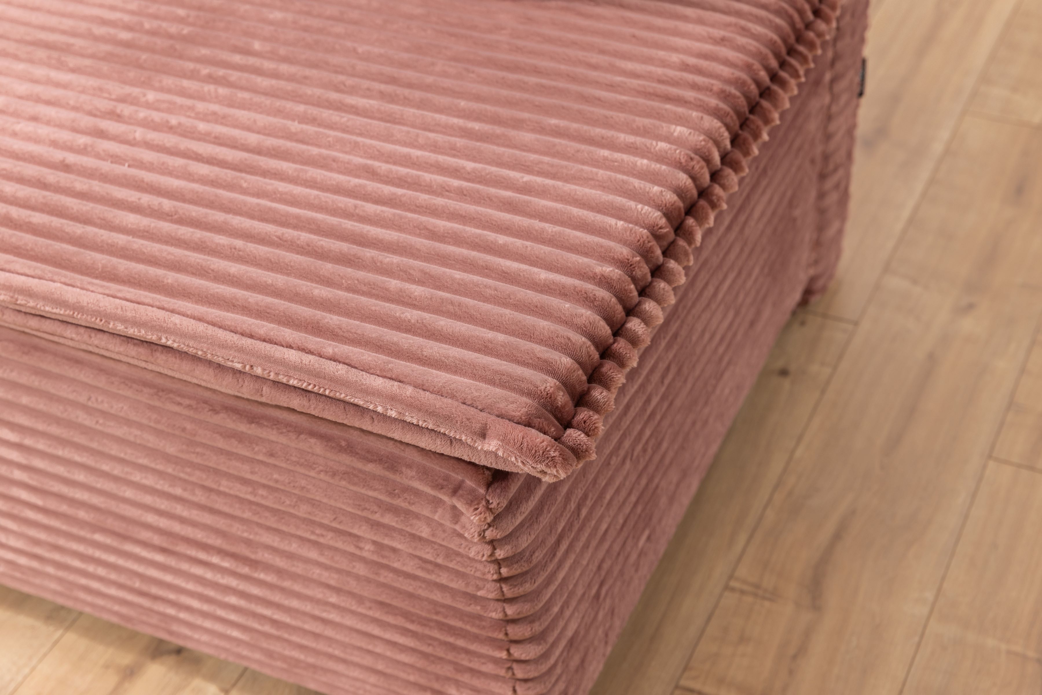 Rozkladacia pohovka Firioza Pohovka rozkladana Firioza s úložným priestorom