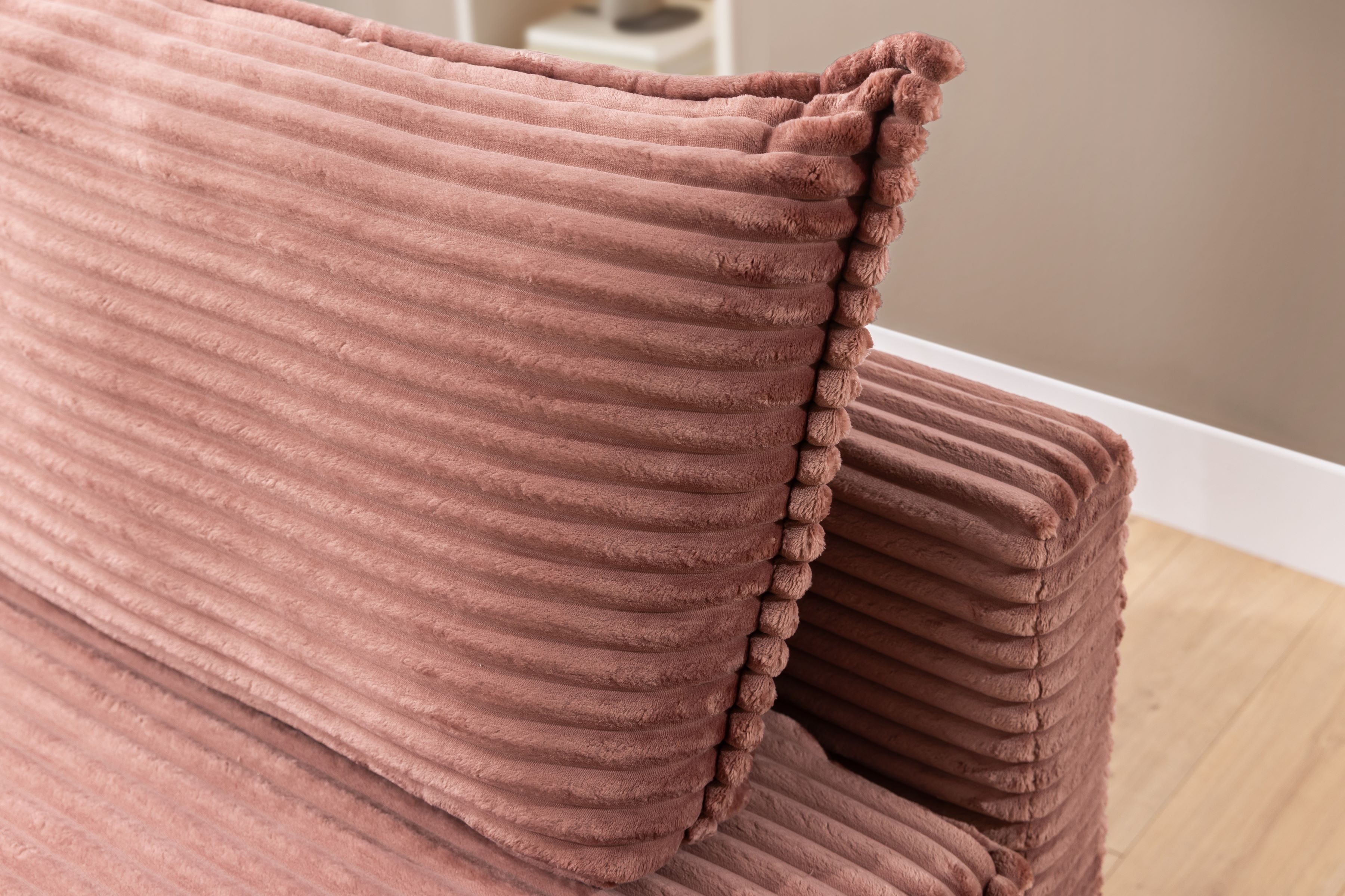 Rozkladacia pohovka Firioza Pohovka rozkladana Firioza s úložným priestorom