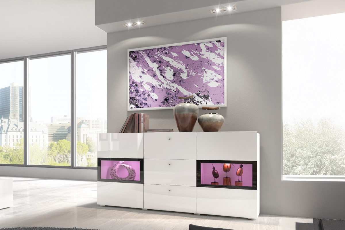 Komoda so zásuvkami Baros 26 - 132 cm - biely lesk Dvojdverová Dvojdverová Komoda Baros 26 s tromi zásuvkami s tromi zásuvkami so zásuvkami 132 cm - biely lesk