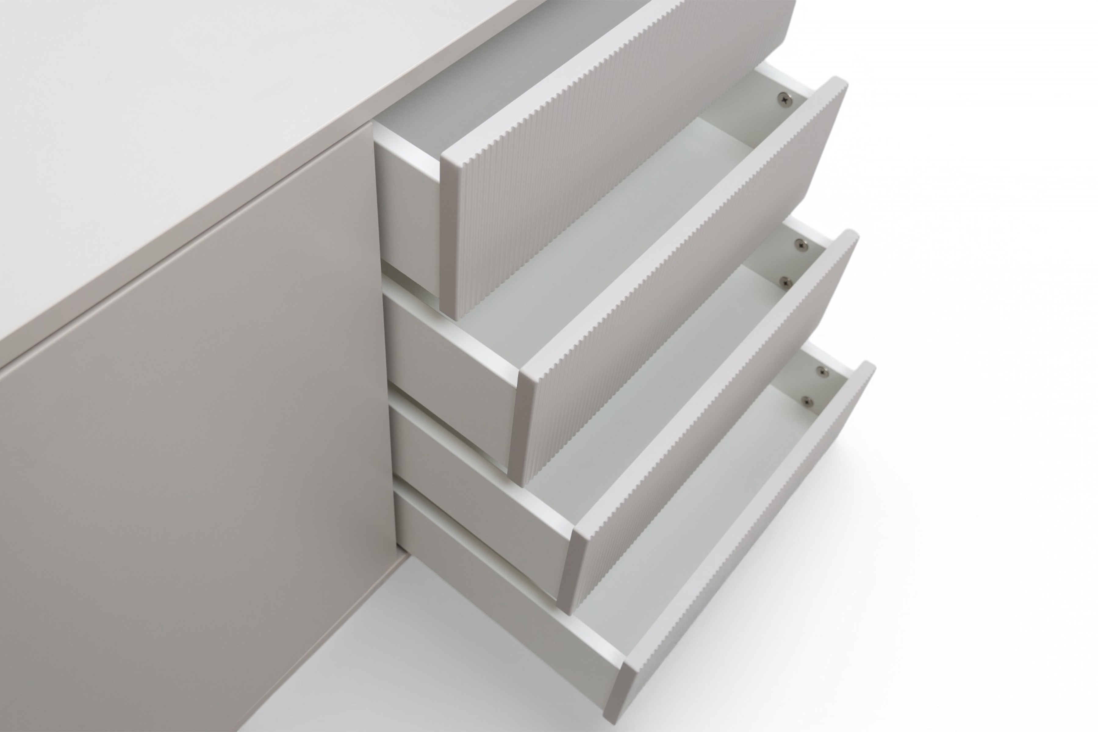 Komoda Nubo 150 cm - kašmírová / zlaté nožky Komoda Gotimo 150 cm se zásuvkami - kašmír / zlote Nohy