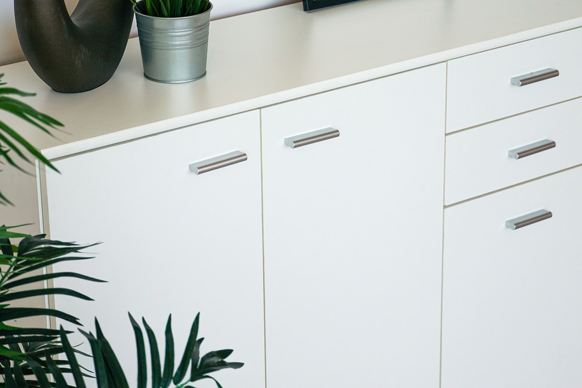 Komoda Luck I 106 cm - bílá moderní Komoda