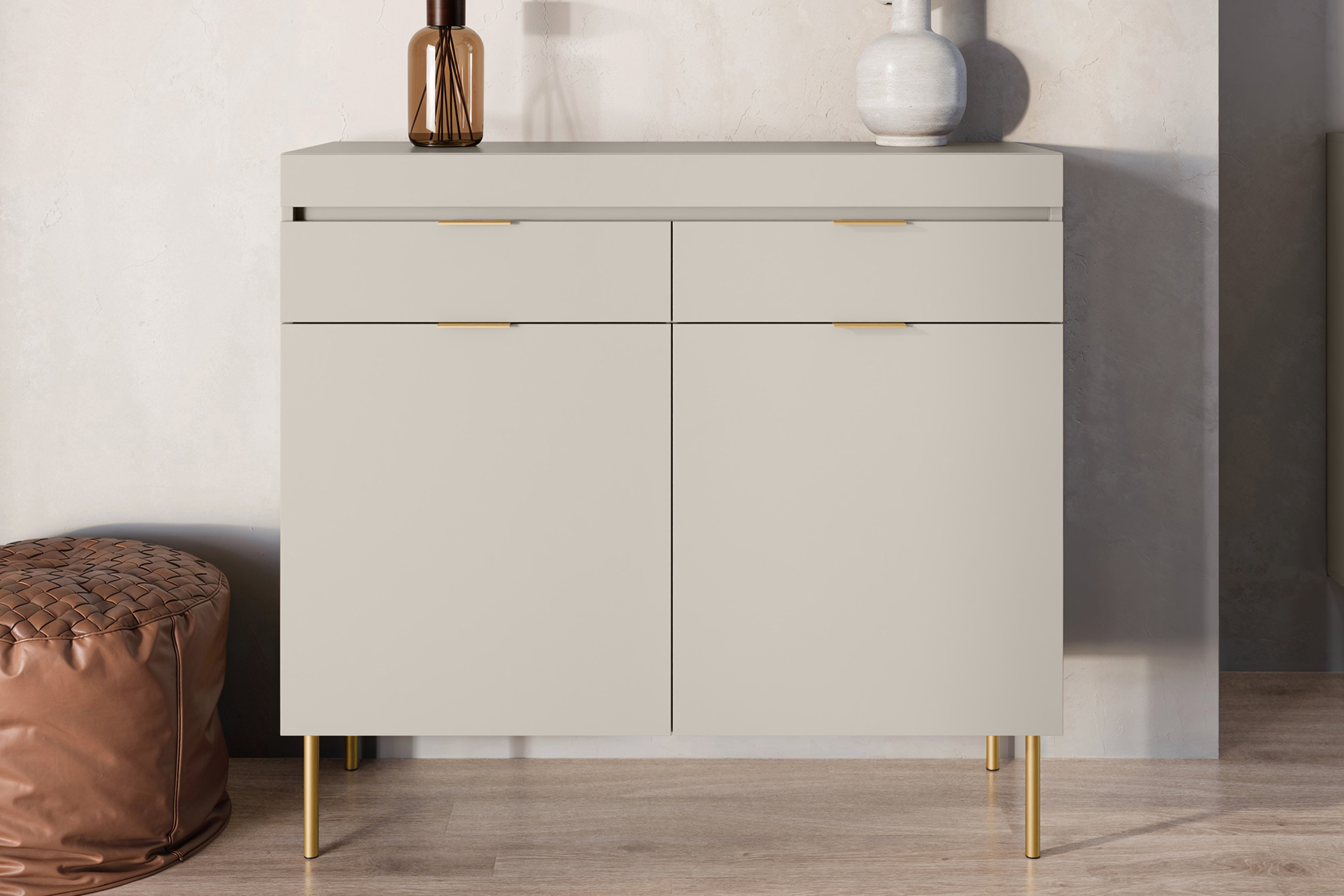 Komoda Sentia 105 cm s 2 zásuvkami - kašmírová / zlatá Komoda Sentia 105 dvojdverová  s dvoma zásuvkami - kašmír / zlaté 