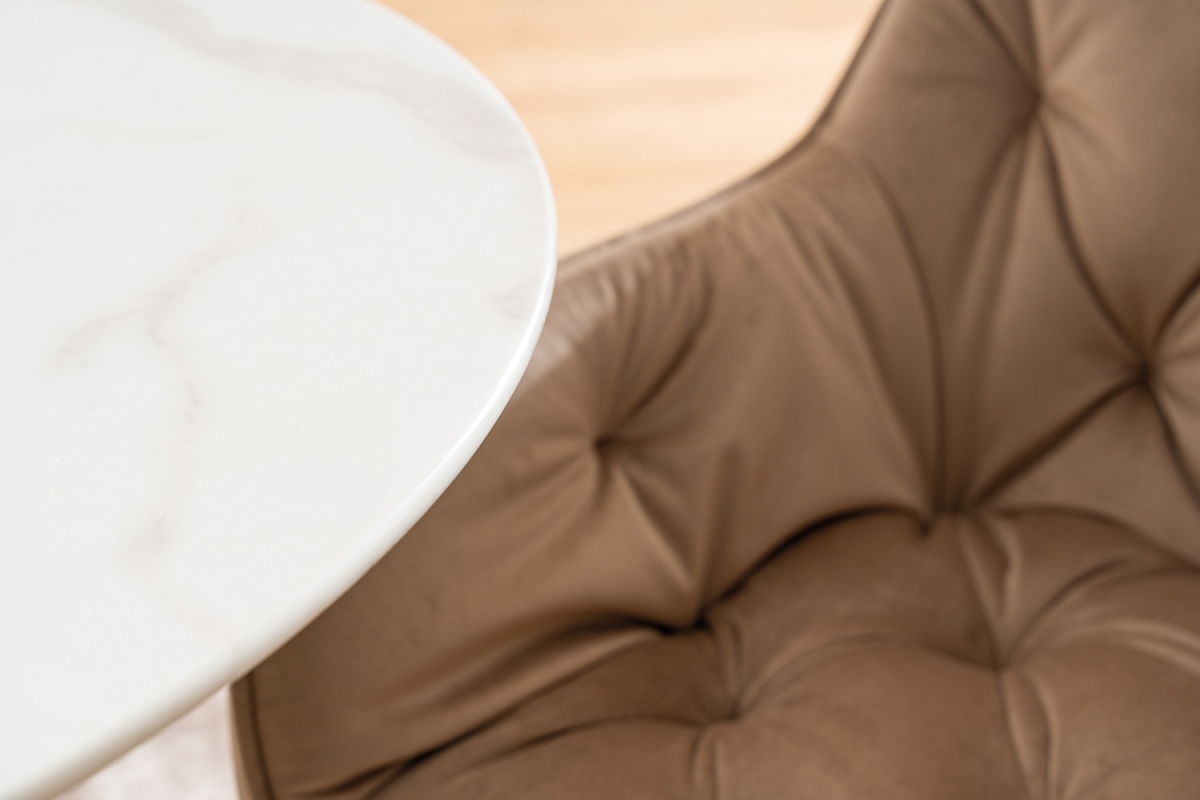 Čalouněná židle Cherry Velvet - černá Bluvel 28 / černé nožky Židle Prošívaná