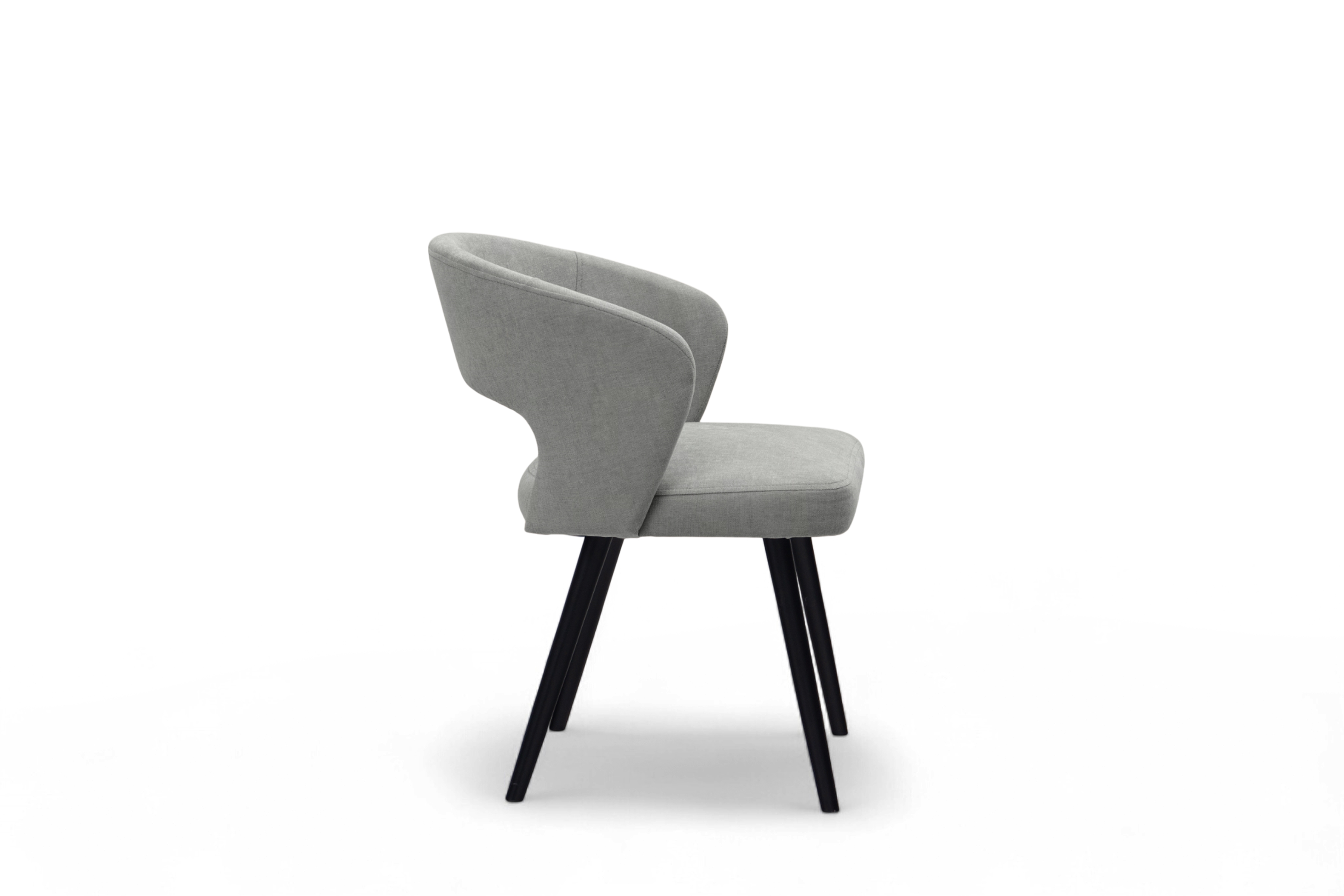 Drevená stolička Luna s čalúneným sedákom - sivý šenil Wind 90 / čierne nohy Stolička drevená Luna z tapicerowanym siedziskiem - šedý Wind 90 / čierny nožičky