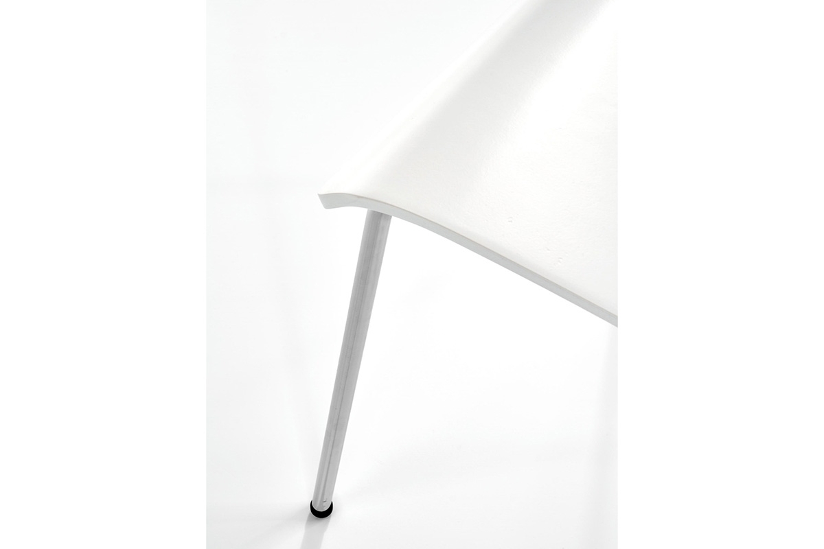 Stolička K155 s kovovými nohami - biela Stolička K155 z metalowymi nogami - Biely