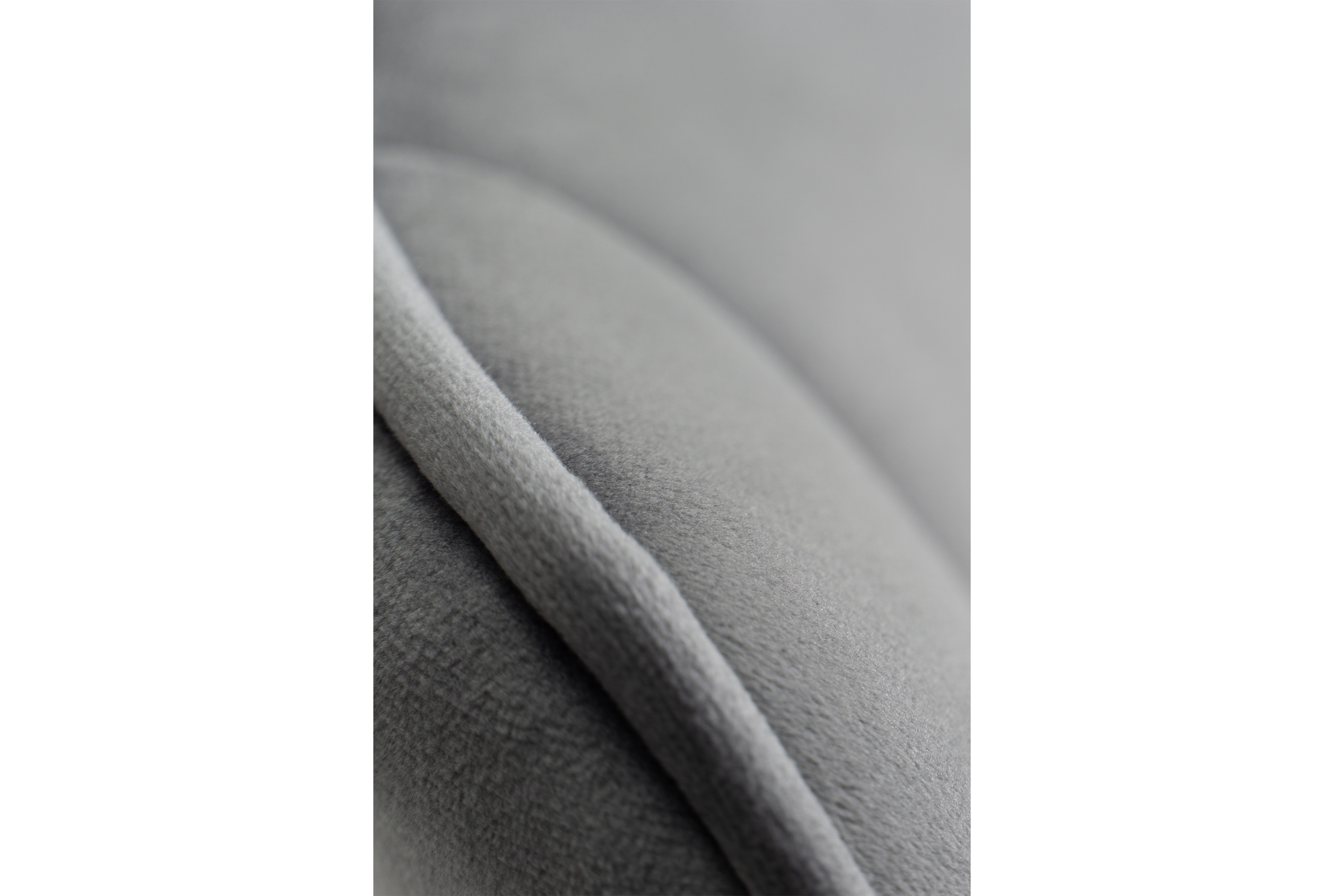 Jedálenská stolička Clemio - tmavosivý zamat Bluvel 14 / čierna Stolička čalúnená Clemio na kovových nohách - ciemno Popolový zamat Bluvel 14 / čierny nožičky