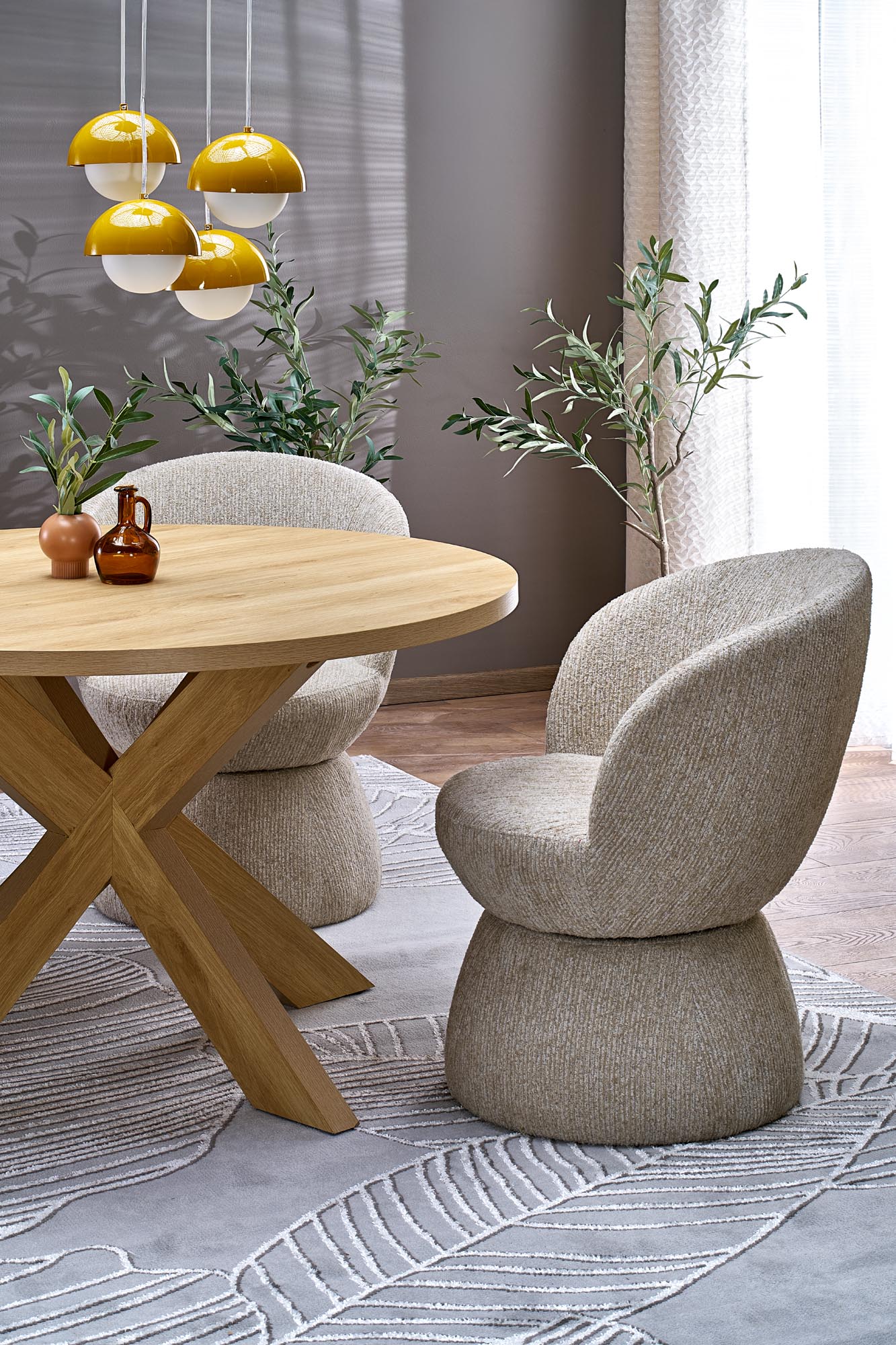 Otočné čalouněné křeslo Iverto - béžová židle čalouněné iverto obrotowe - béžová 