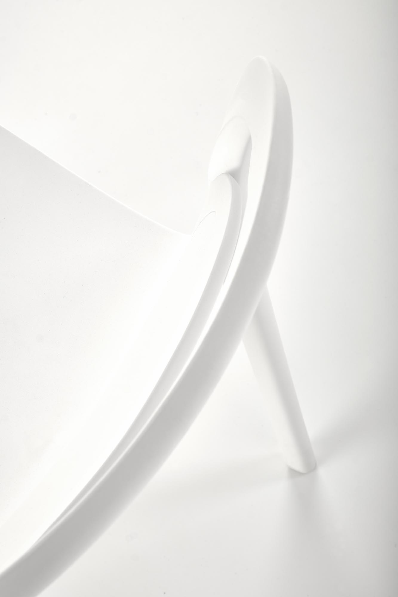 K490 Stolička plastik Biely (1p=4szt) Stolička z tworzywa sztucznego k490 - Biely