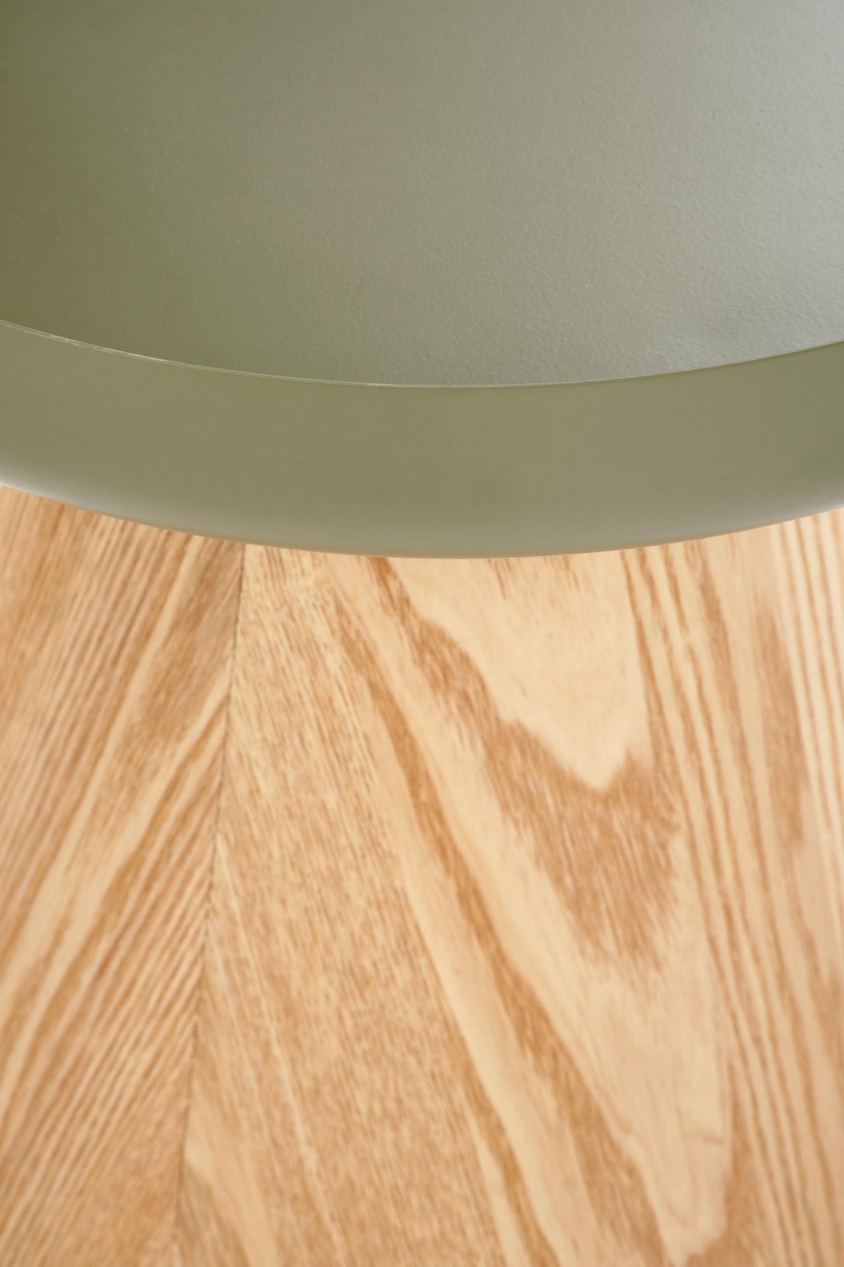 Konferenčný stolík Gina 40 cm - prírodný dekor / zelené nožičky Konferenčný stolík okragla Gina 40 cm do obývacej izby - prírodné / Zelený