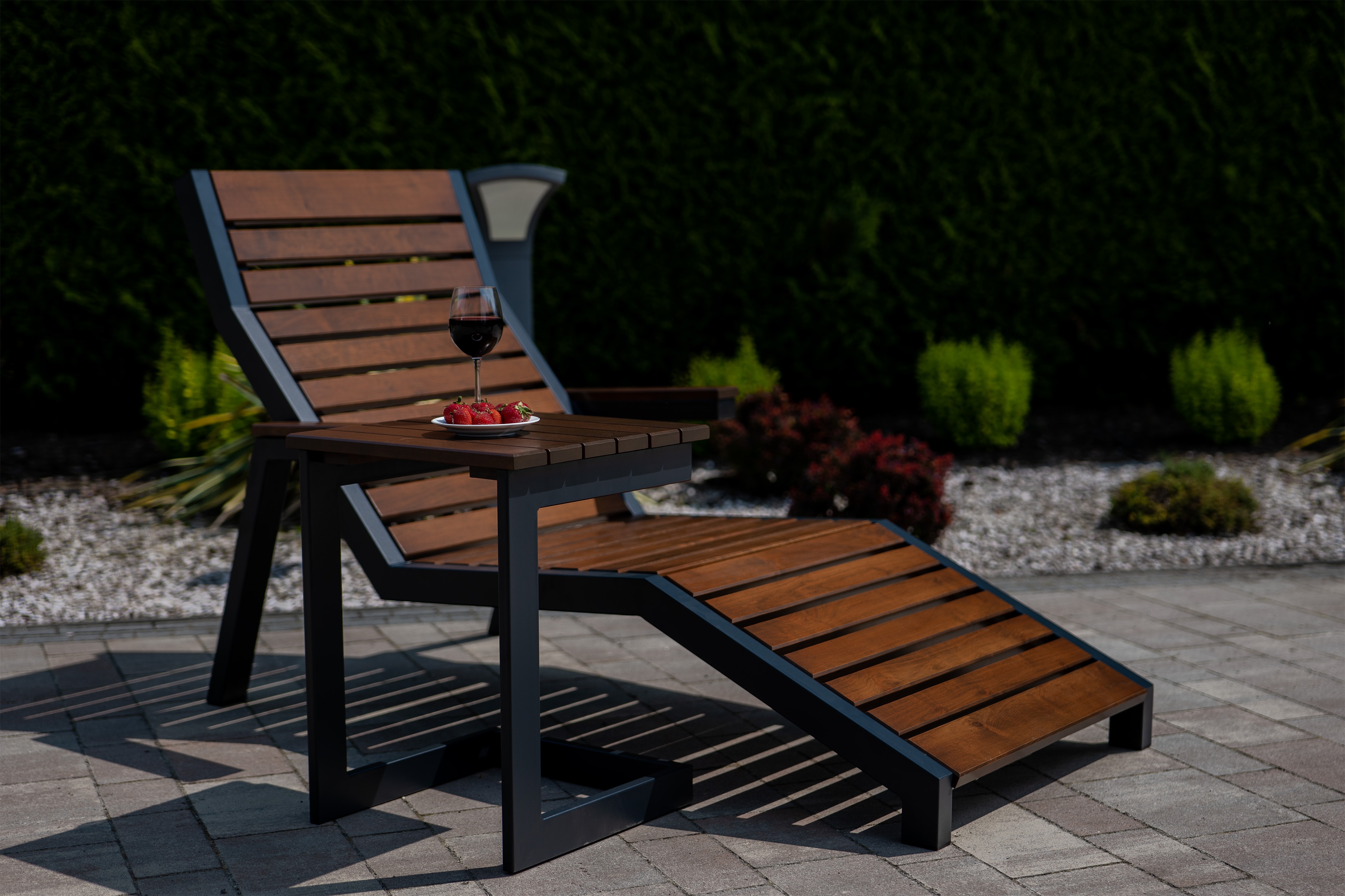 Zahradní lehátko Loft - ořech italský Lezak zahradní Loft - Ořech wloski