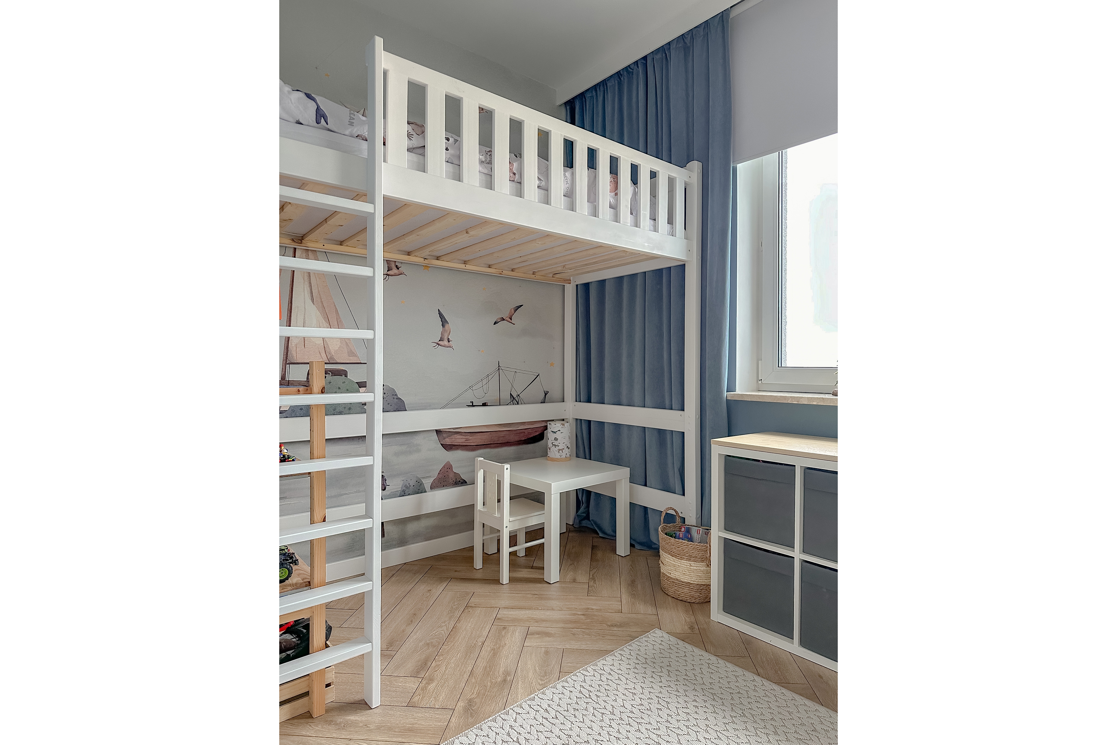 Vyvýšená detská posteľ Swen - 80x180 cm - biela Posteľ drevená Swen vyvýšená - 80x180 / Biely