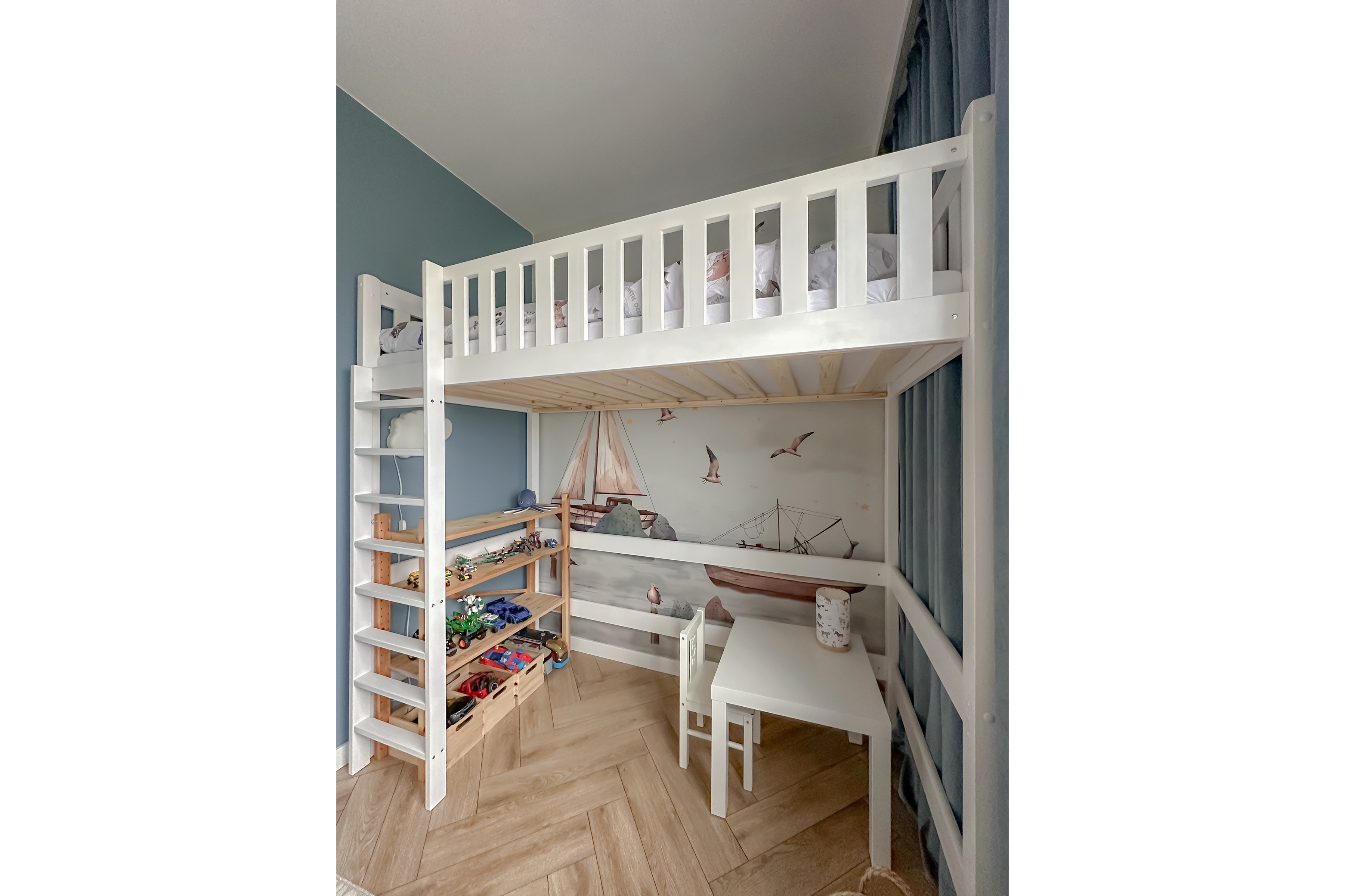 Vyvýšená detská posteľ Swen - 80x200 cm - biela Posteľ drevená Swen vyvýšená - 80x200 / Biely