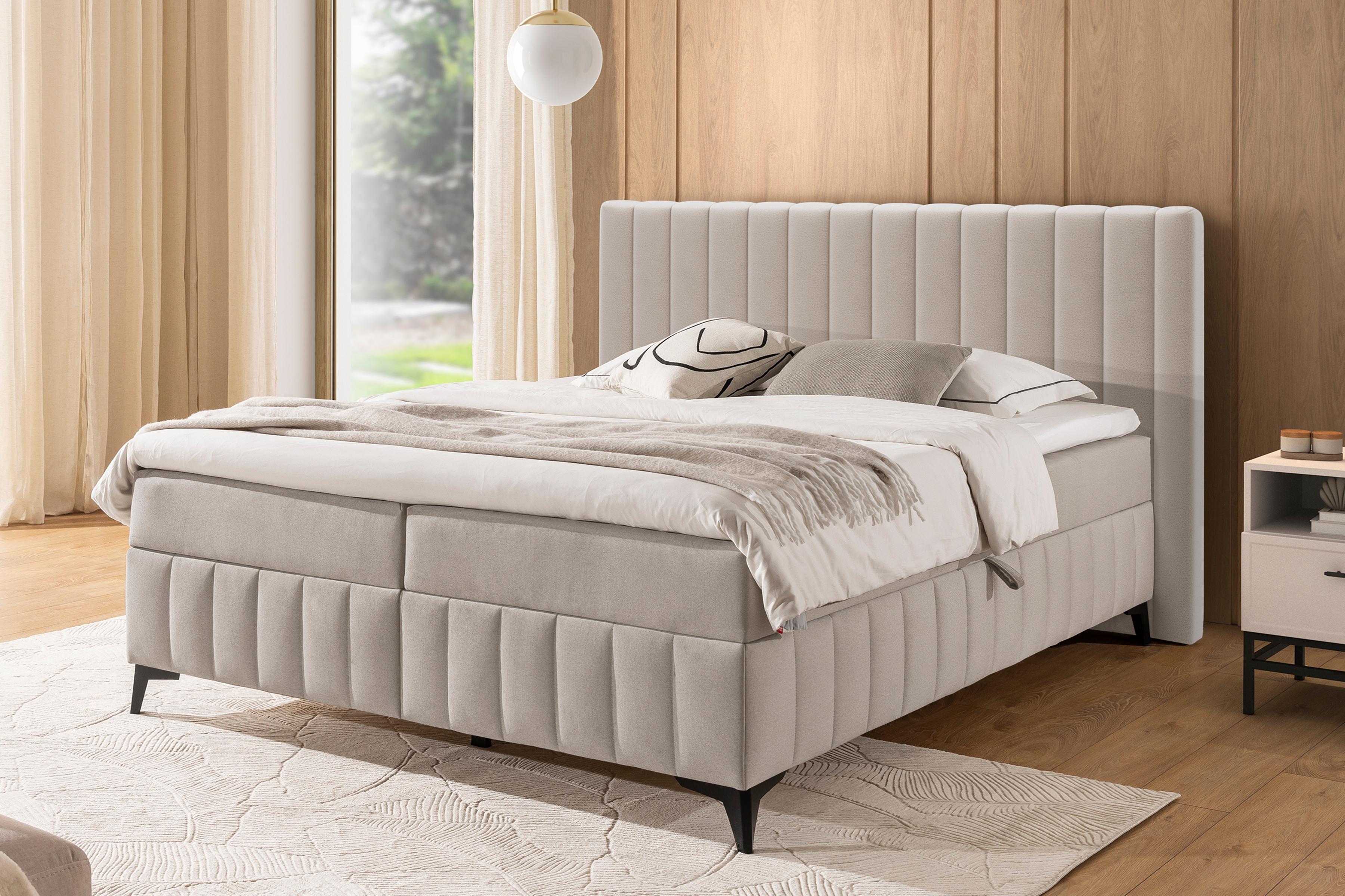 Boxspring posteľ Verona 160x200 s úložným priestorom – svetlobéžový hydrofóbny zamat Amon 17 Boxspring posteľ Verona 160x200 s úložným priestorom - svetlý Béžová velúr hydrofobowy Amon 17