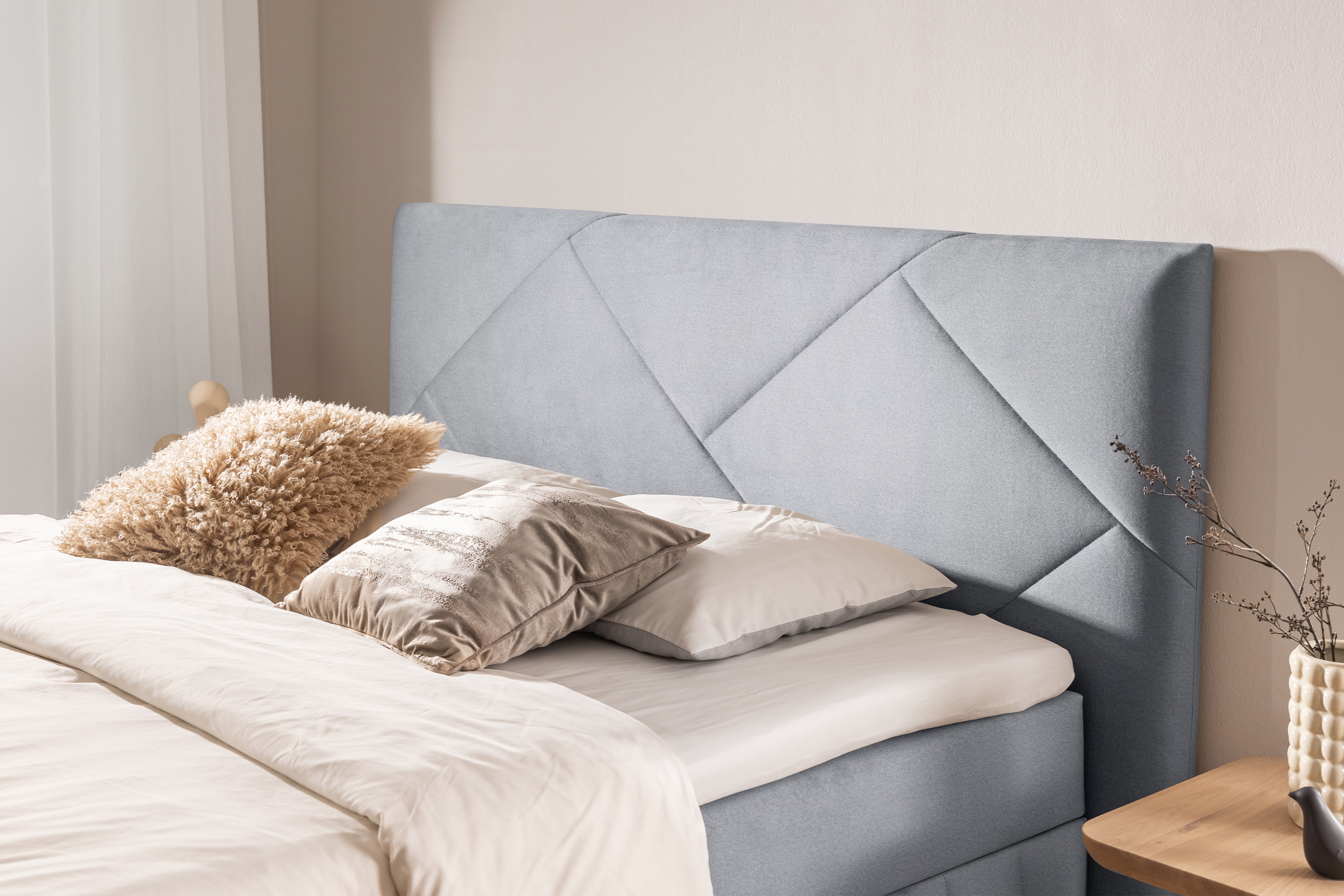 Posteľ Boxspring Wasil 160x200 s úložným priestorom - popolový hydrofóbny zamat Element 24 Boxspring posteľ Wasil 160x200 s úložným priestorom - Popolový zamat hydrofobowy Element 24 