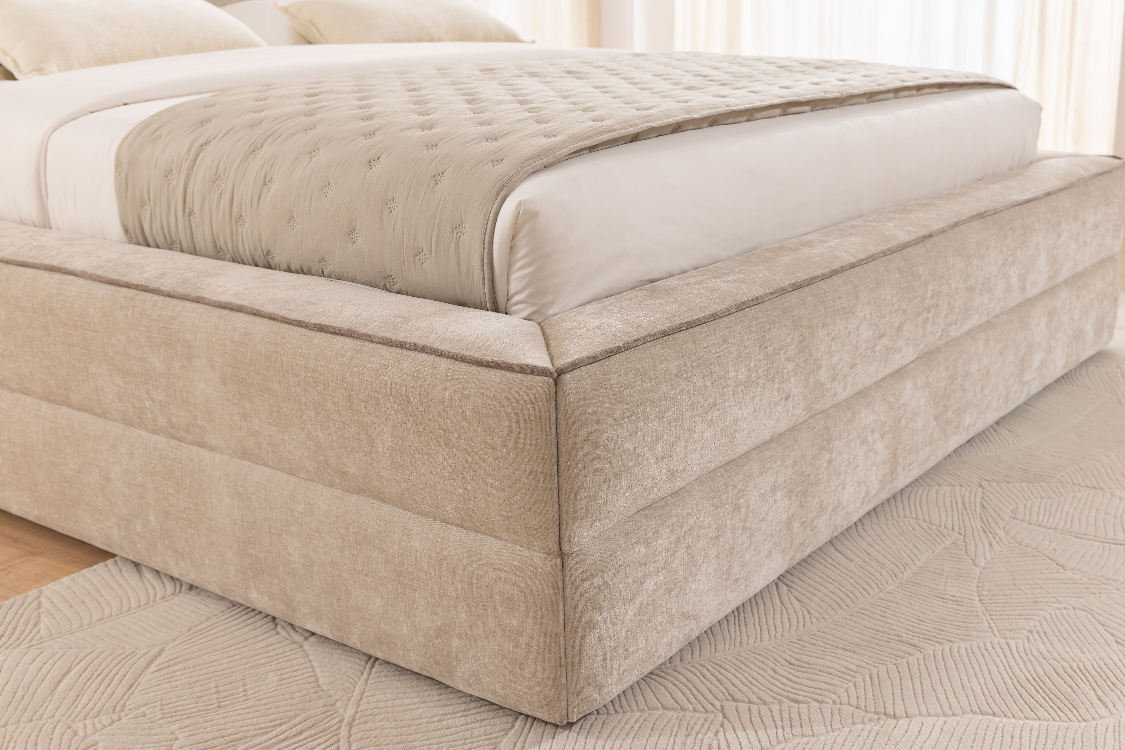 Čalouněná postel s úložným prostorem Tulia I 180x200 Postel pro ložnice s úložným prostorem Tulia 180x200