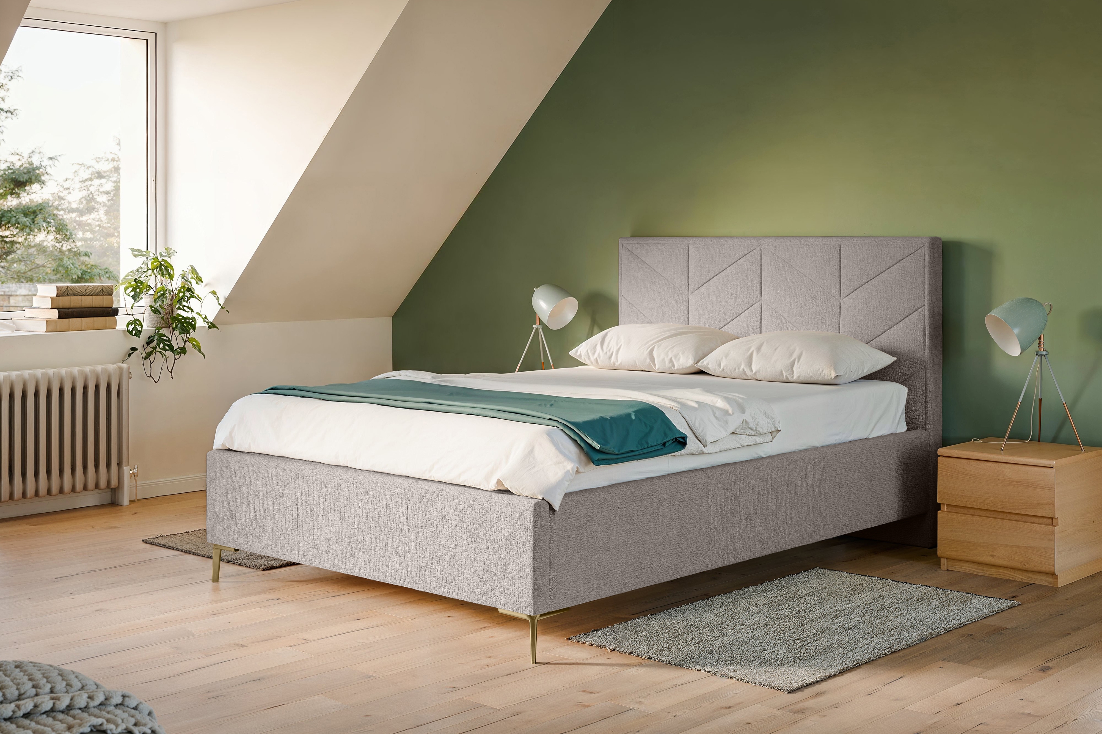 Čalouněná postel Lindi 180x200 - hnědá látka Perfect Harmony 04 / zlaté nohy Postel čalouněné Lindi 180x200 - hnědá šenil Perfect Harmony 04 / Nohy zlaté 