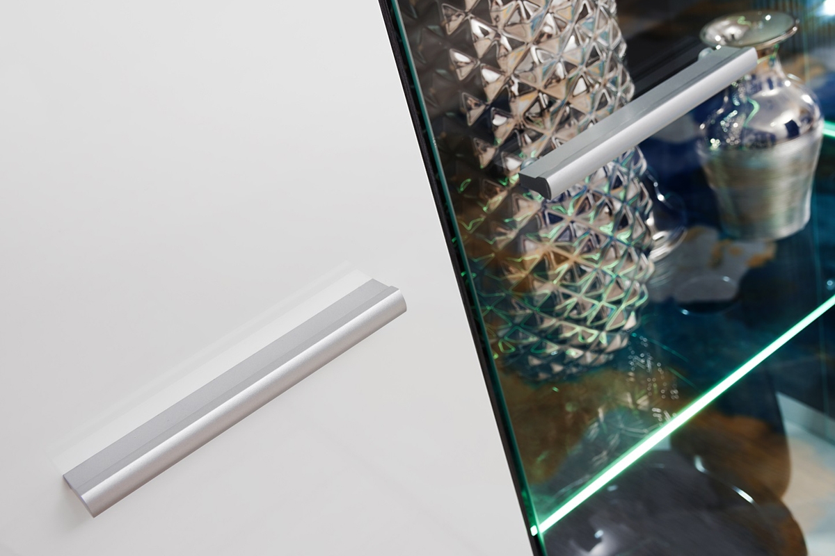 Obývacia stena Wilson - čierna nórska borovica / biely lesk Nábytok s úchytkami