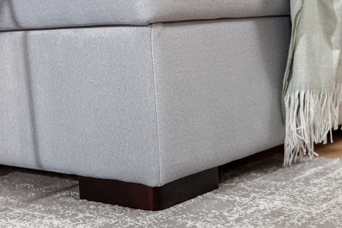 Rozkladacia rohová sedacia súprava Modeno U Rohová sedacia súprava Modeno U z drewnianymi nozkami 