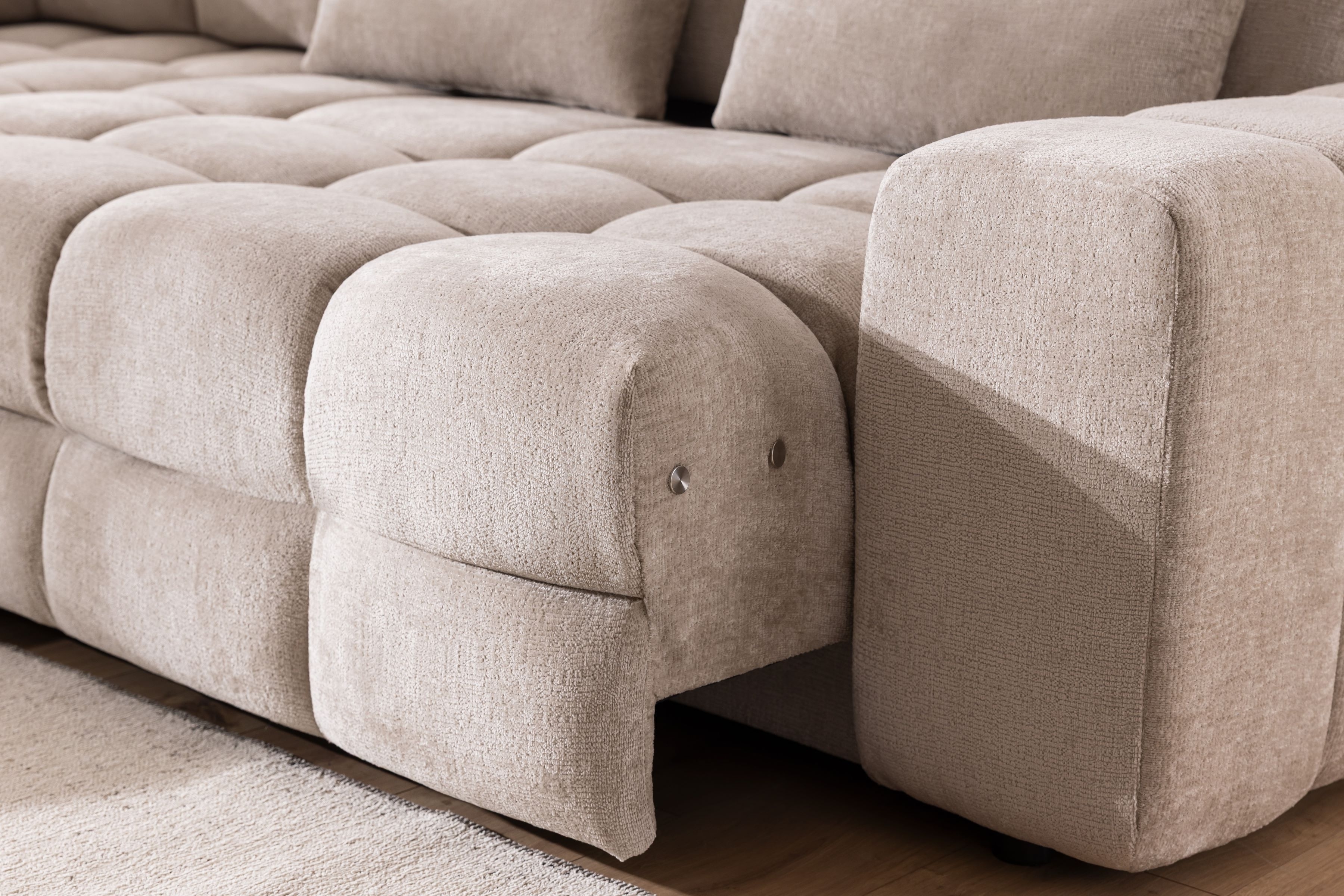 Rohová pohovka Magnelio Prestige L levá s elektrickým výsuvem sedáku - béžový szenil Perfect Harmony 07 Rohová sedací souprava levá Magnelio Prestige L z elektricky wysuwanym sedadlem - béžová šenil Perfect harmony 07