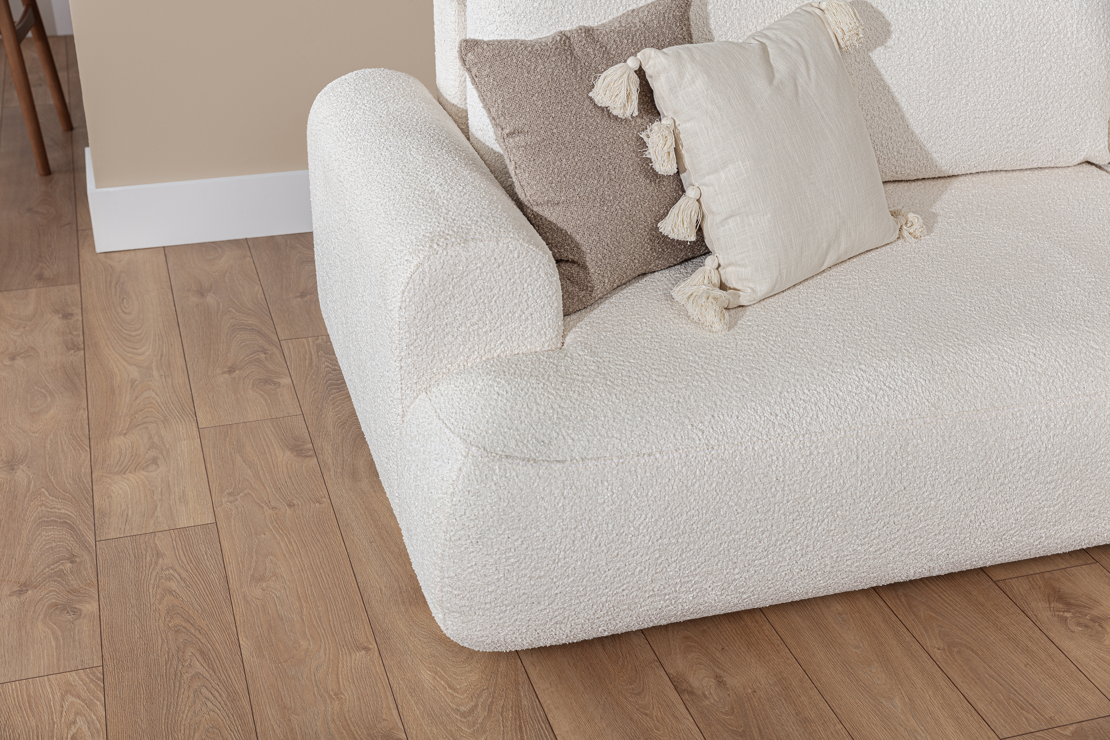 Rozkladacia rohová sedacia súprava Lotulis Mini Rohová sedacia súprava Lotulis Mini s funkciou spánku 