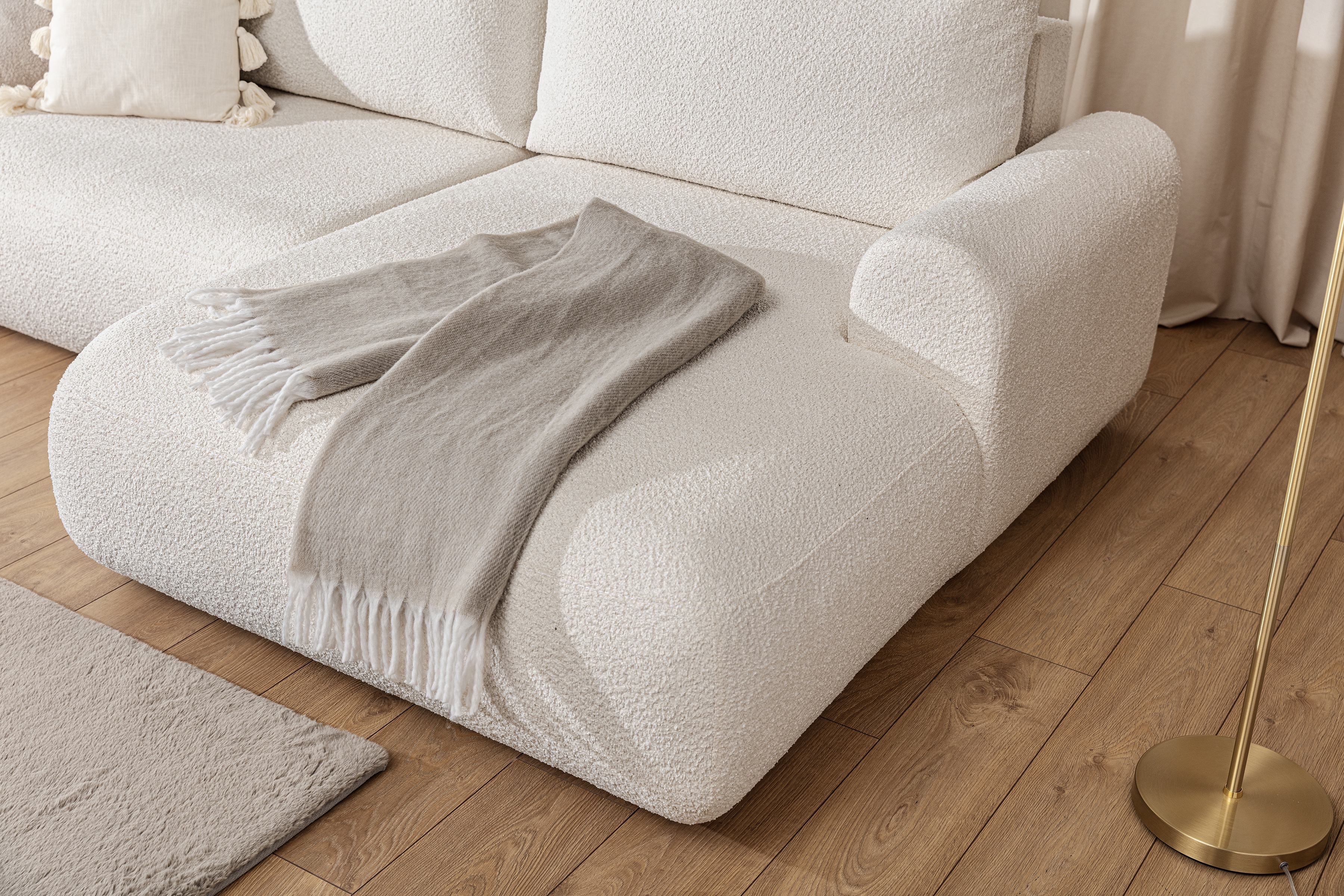 Rozkladacia rohová sedacia súprava Lotulis Mini Rohová sedacia súprava Lotulis Mini s funkciou spánku 