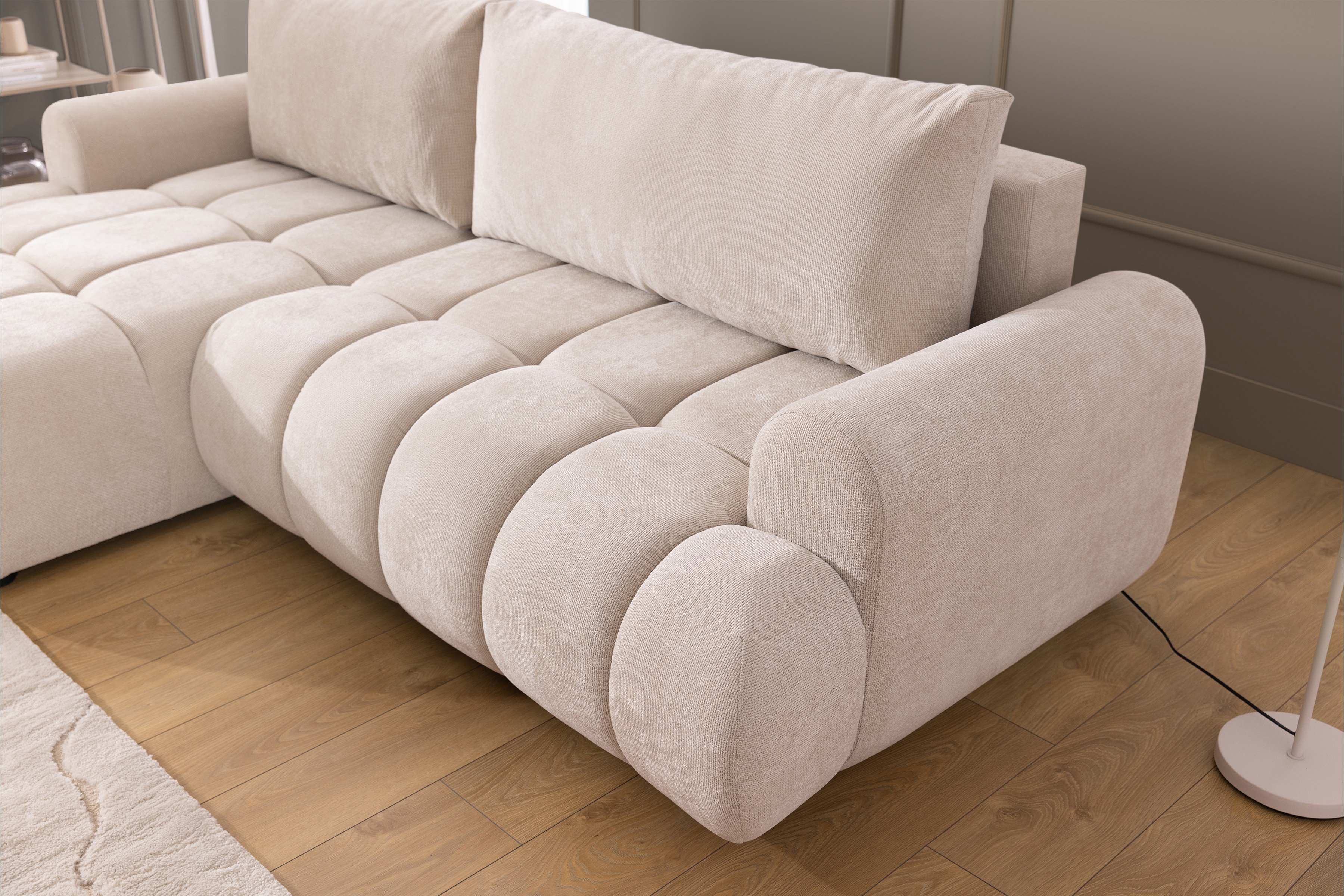 Rozkládací rohová sedací souprava Lutario Mini levá - béžová Venice 2026 Rohová sedací souprava Lutario Mini rozkládací levá - béžová plecionka hydrofobowa Venice 2026