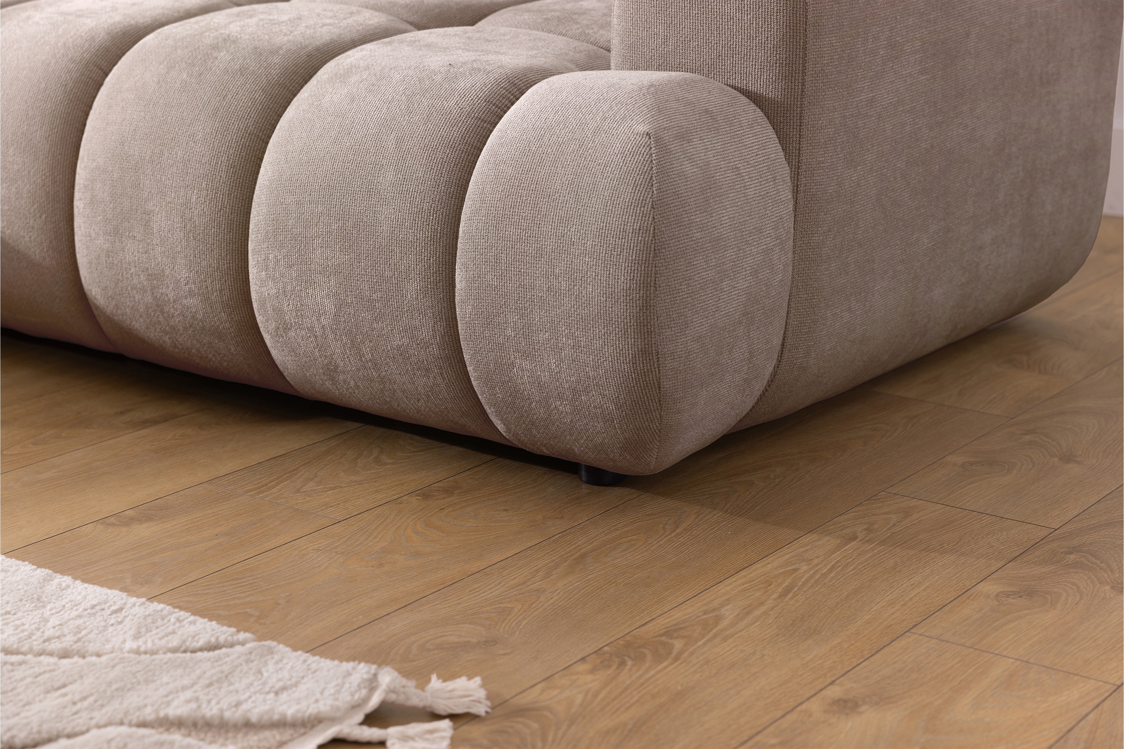 Rozkládací rohová sedací souprava Lutario Mini levá - tmavě béžová Venice 2031 Rohová sedací souprava Lutario Mini rozkládací levá - ciemnobezowa plecionka hydrofobowa Venice 2031