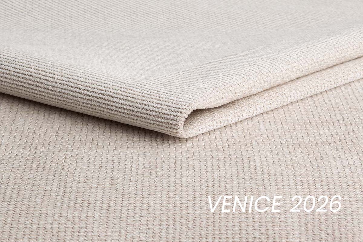 Rozkládací rohová sedací souprava Lutario Mini pravá - béžová Venice 2026 Rohová sedací souprava Lutario Mini rozkládací pravá - béžová plecionka hydrofobowa Venice 2026