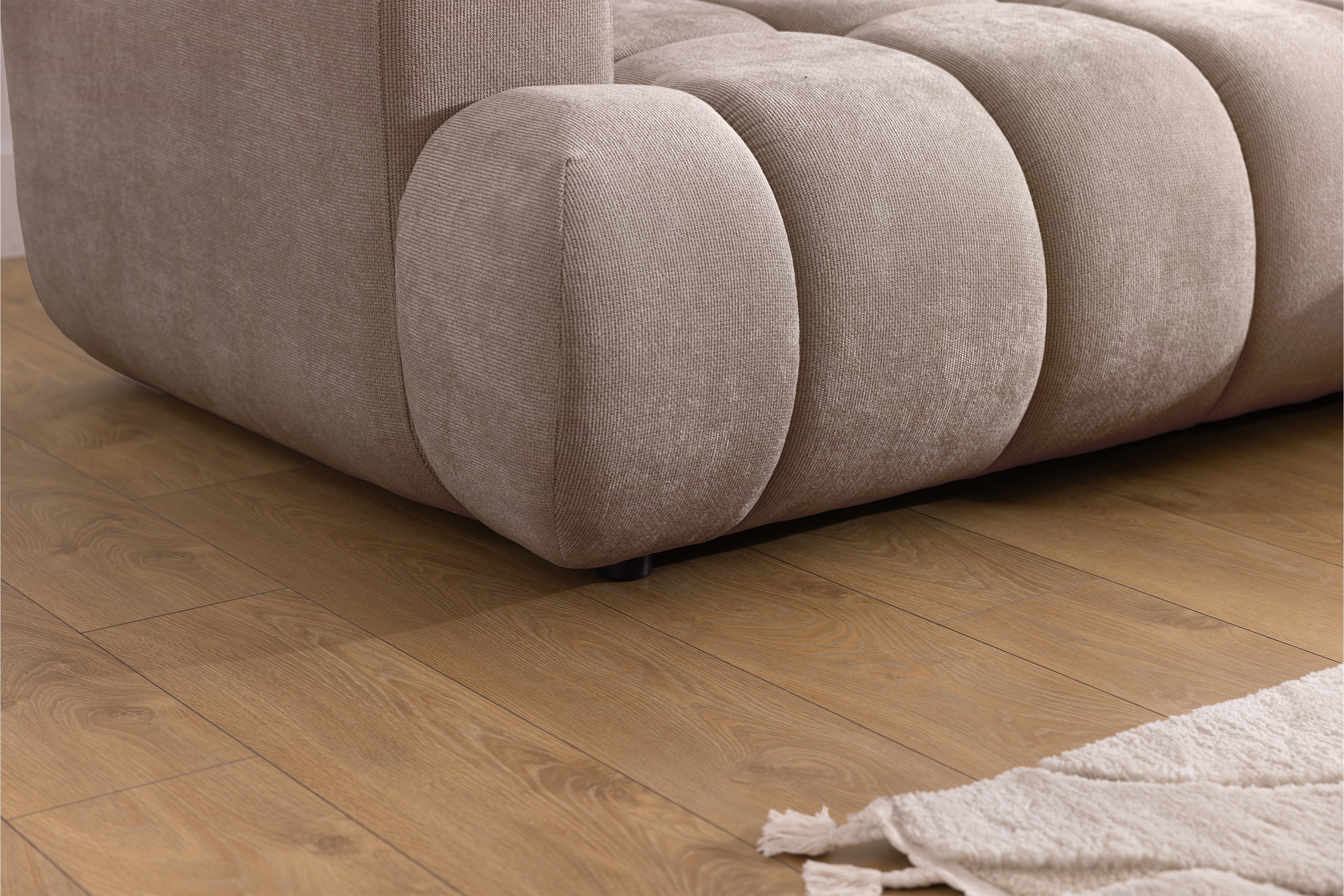 Rozkládací rohová sedací souprava Lutario Mini pravá - tmavě béžová Venice 2031 Rohová sedací souprava Lutario Mini rozkládací pravá - ciemnobezowa plecionka hydrofobowa Venice 2031