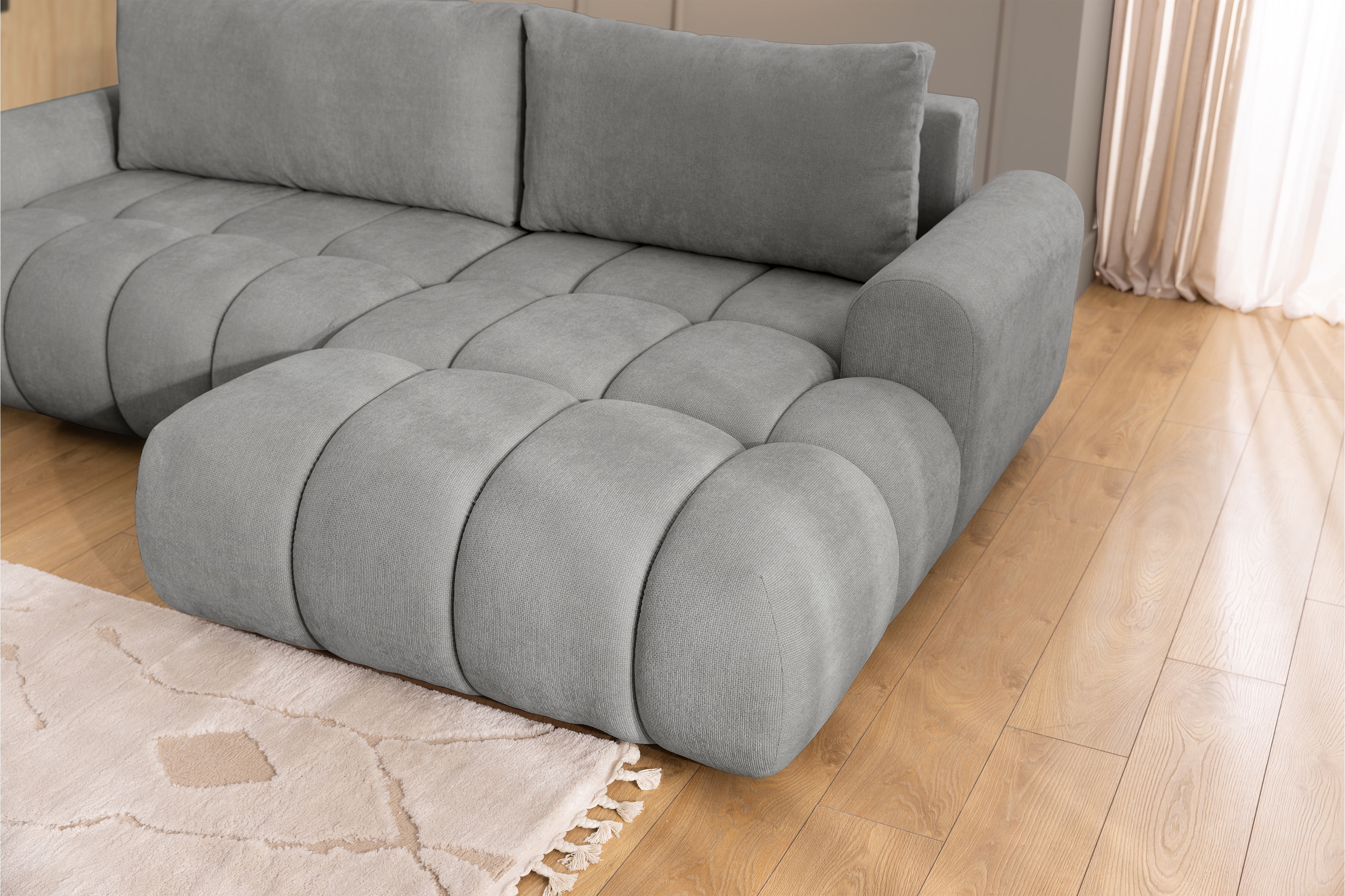 Rozkládací rohová sedací souprava Lutario Mini pravá - šedá Venice 2023 Rohová sedací souprava Lutario Mini rozkládací pravá - šedá plecionka hydrofobowa Venice 2023