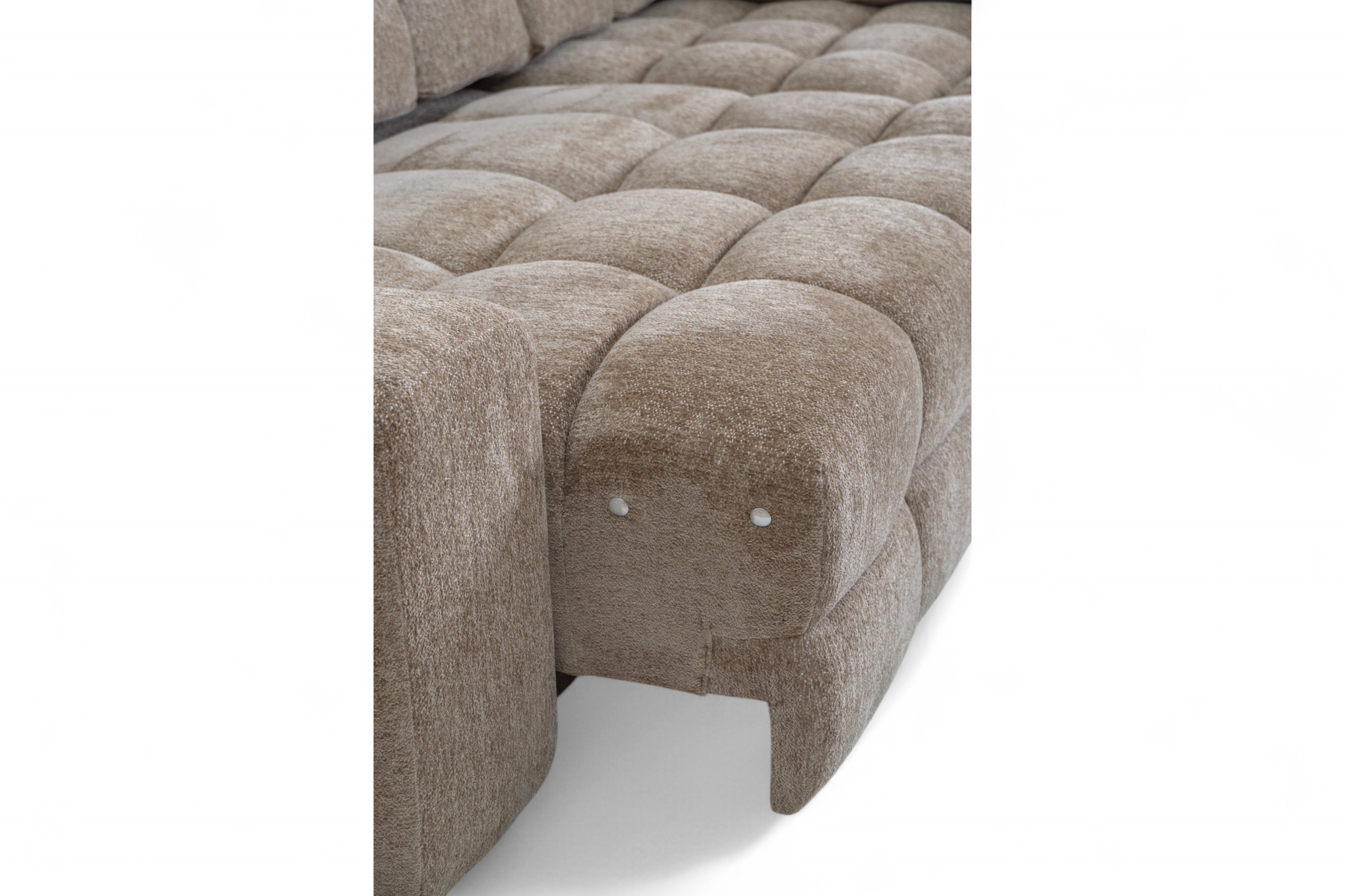 Rohová sedací souprava Magnelio Prestige L s elektrickým výsuvem pravá – béžová boucle Raven 34 Rohová sedací souprava Magnelio Prestige L z elektricky wysuwanym sedadlem pravá - béžová boucle Raven 34